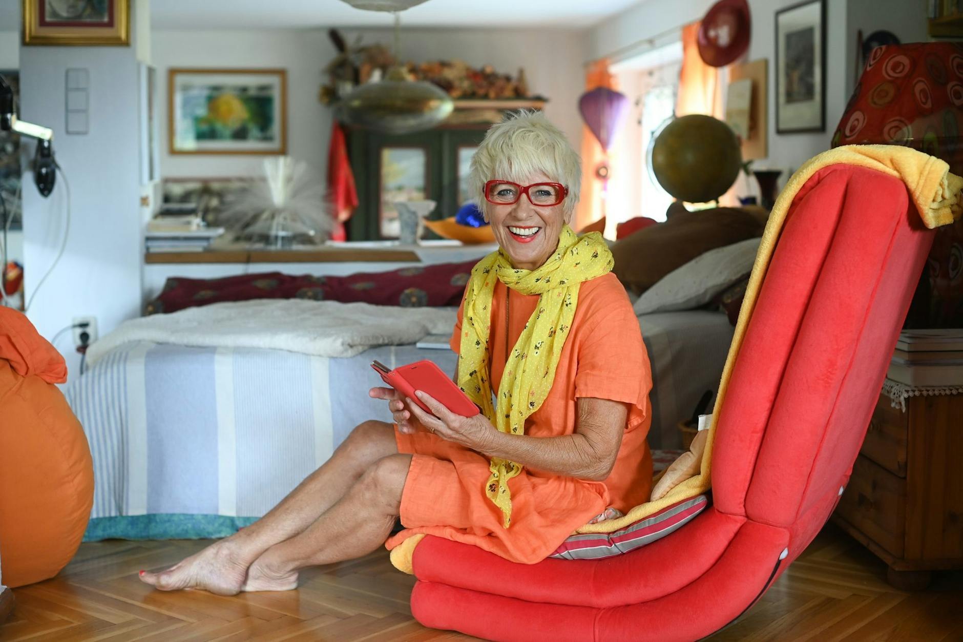 Die „Traumzauberbaum“-Autorin Monika Ehrhardt-Lakomy in ihrem Haus in Berlin. 