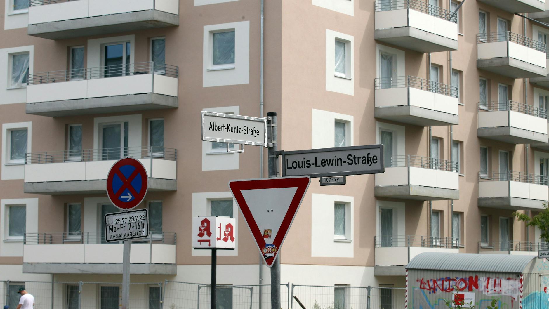 Neubauten in Berlin: Im Entlastungspaket soll auch ein Aufschub für Wohnungskündigungen stehen.