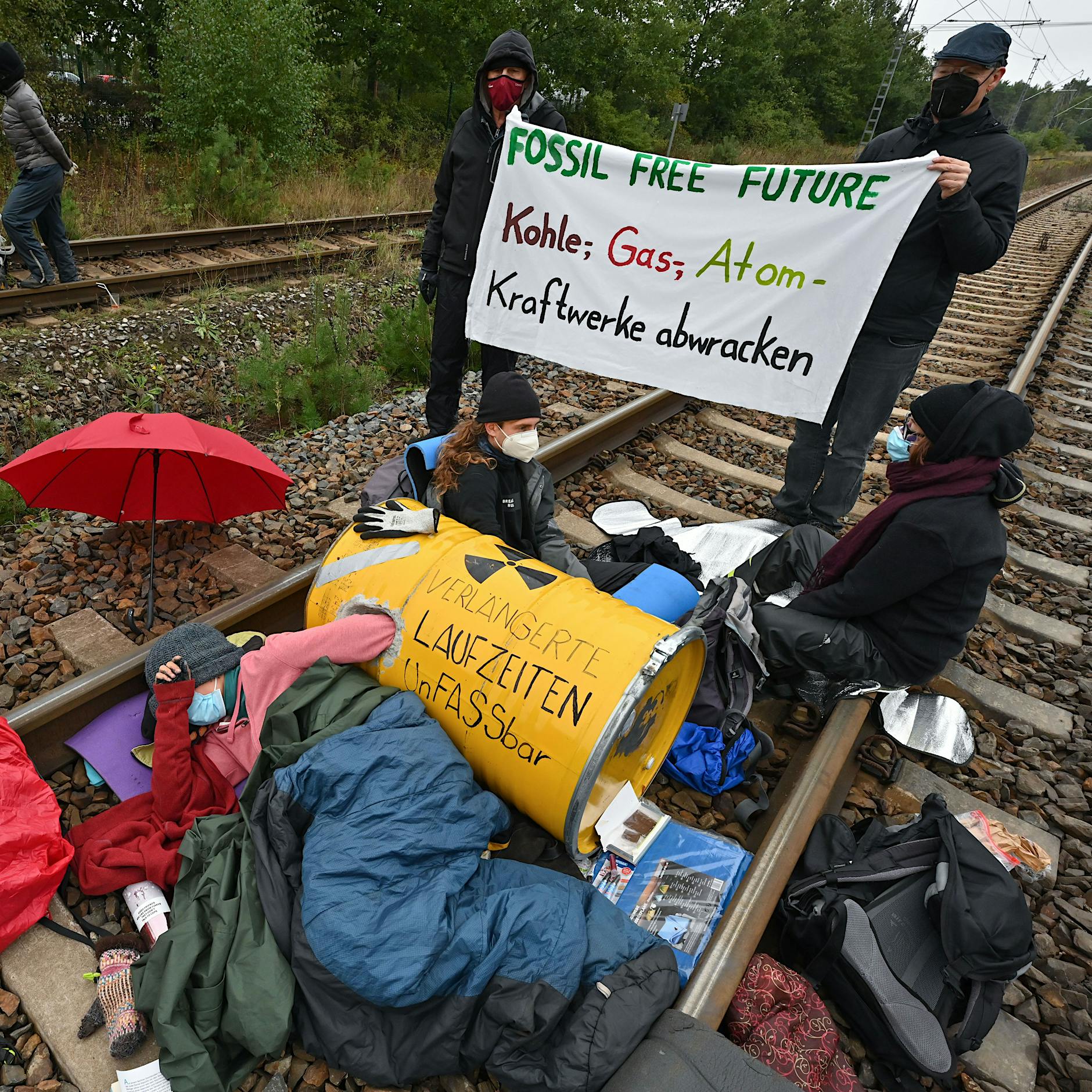 Klimaaktivisten blockieren Kohlekraftwerk in Jänschwalde