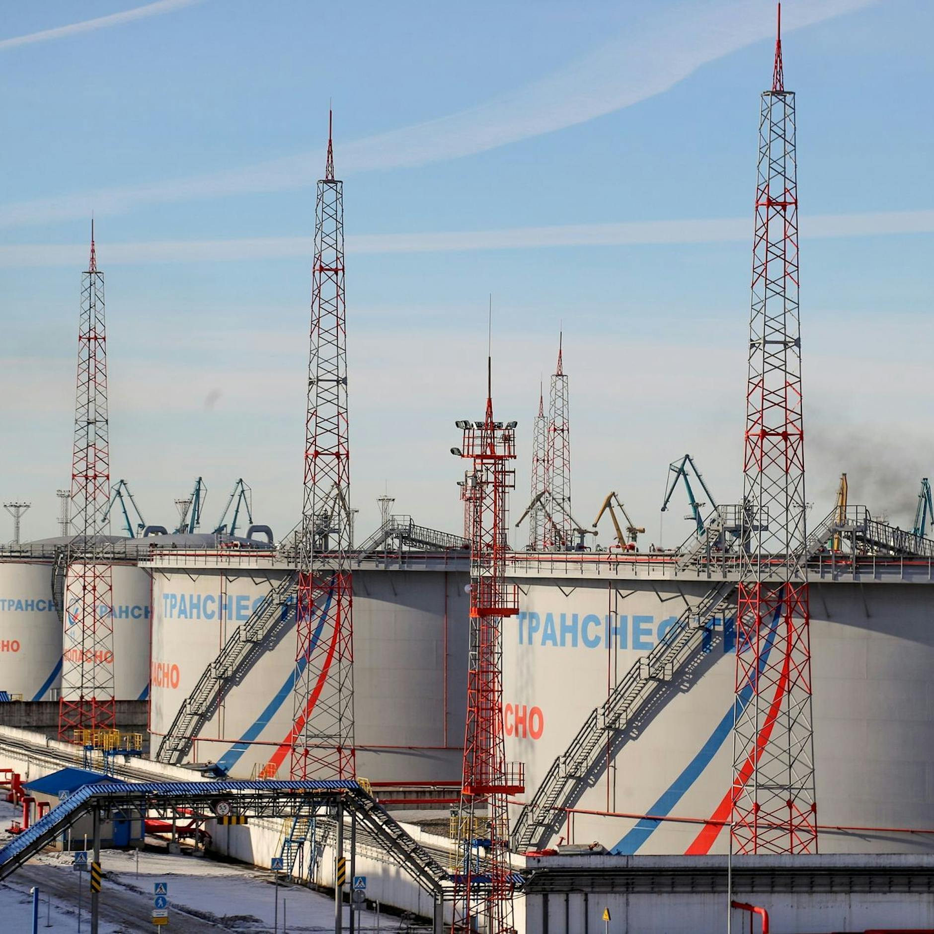 Experten warnen: Russisches Erdöl schwer zu ersetzen - Sprit bleibt langfristig teuer