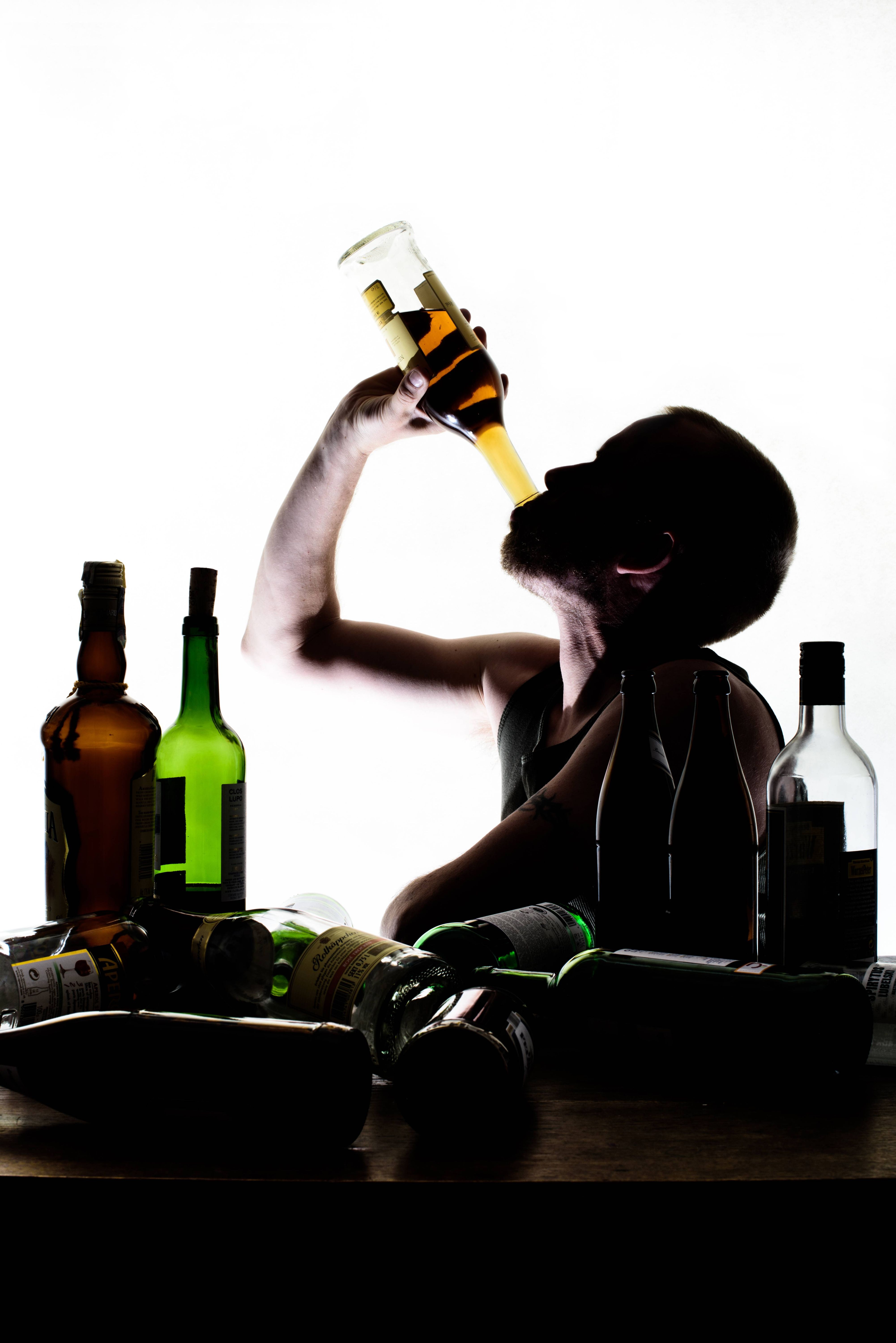 Wein, Schnaps oder Bier – was macht schneller betrunken und was wie dick?