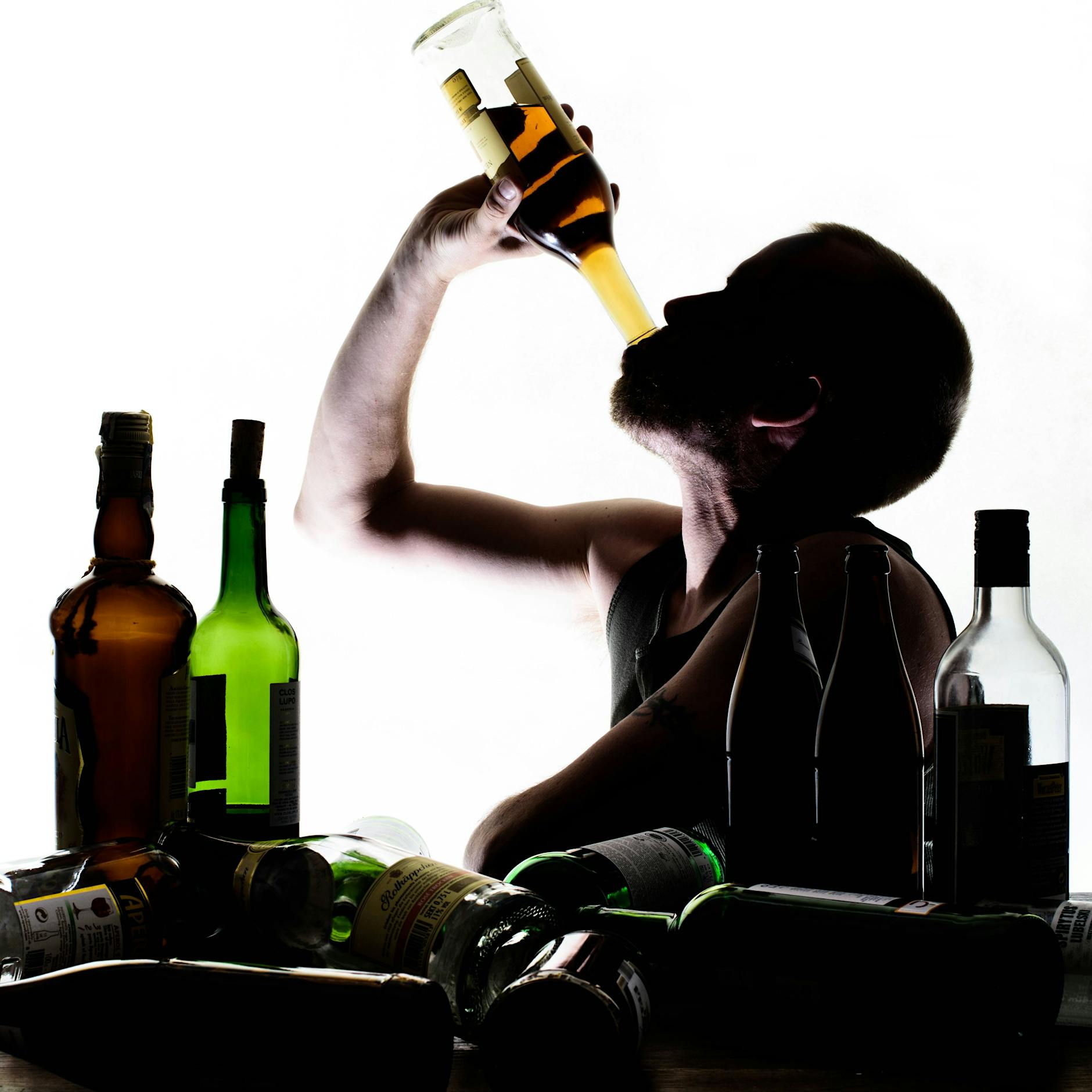 Wein, Schnaps oder Bier – was macht schneller betrunken und was wie dick?