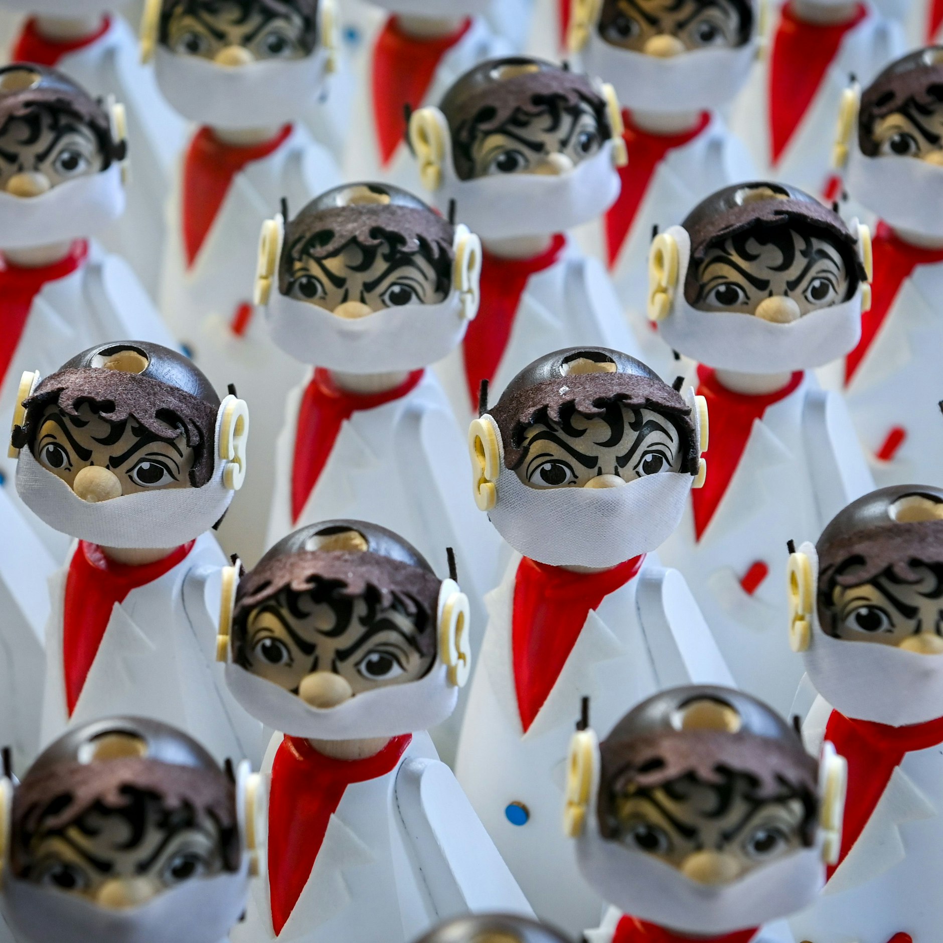 Virologe Drosten als Räuchermännl