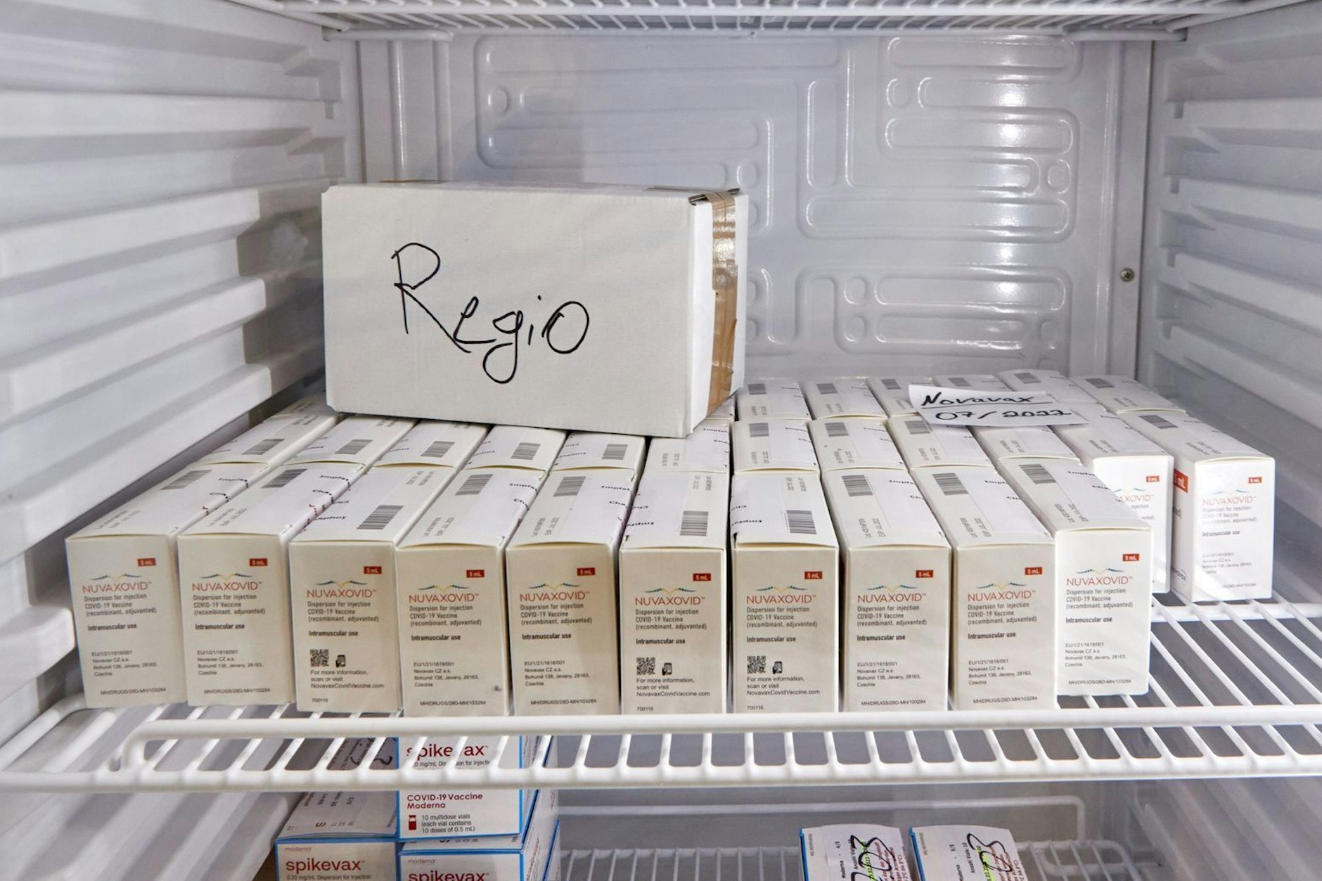 Corona-Impfstoff-Packungen (Symbolbild)