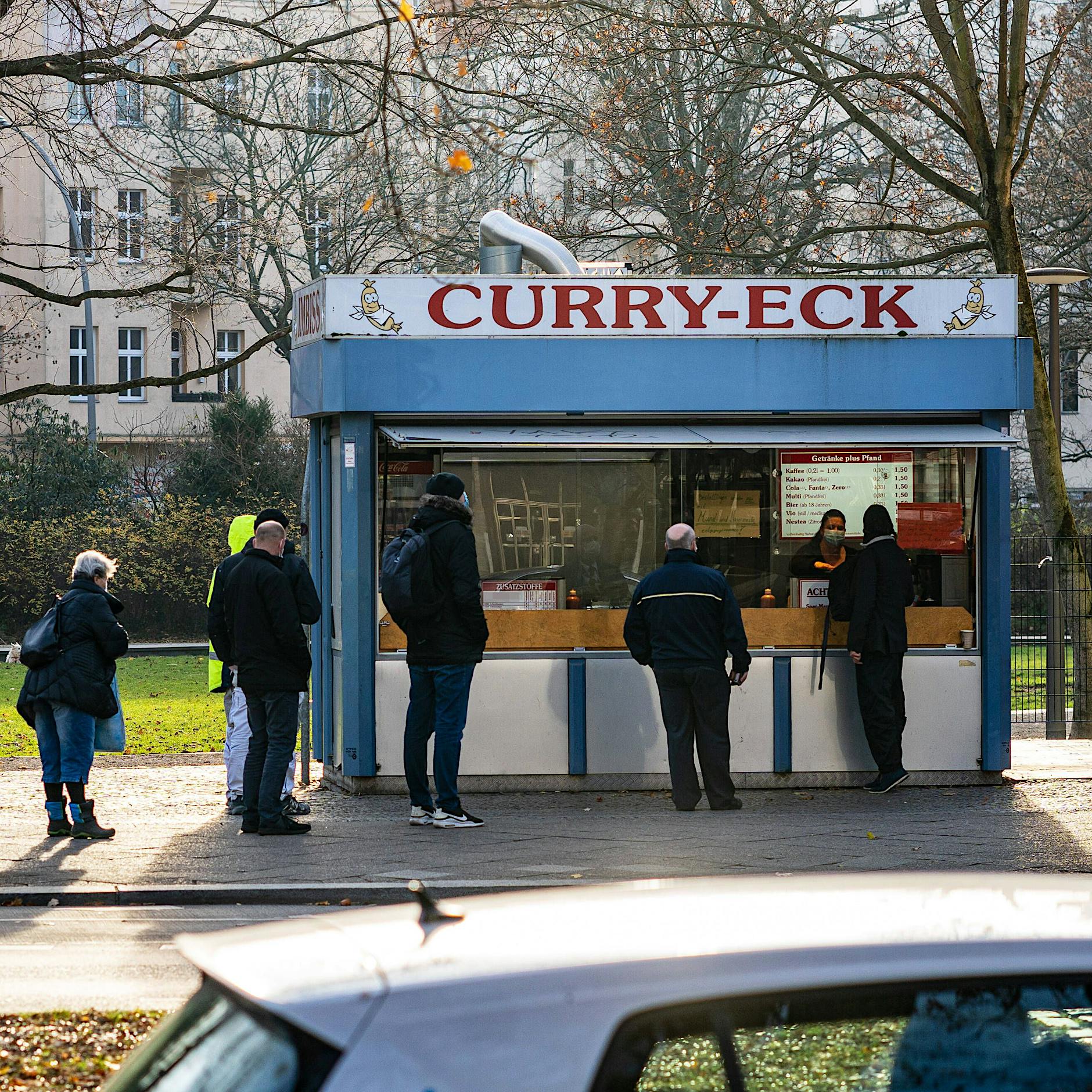 Matcha Iced Latte mit Hafermilch: Moabit wird von Hipstern übernommen