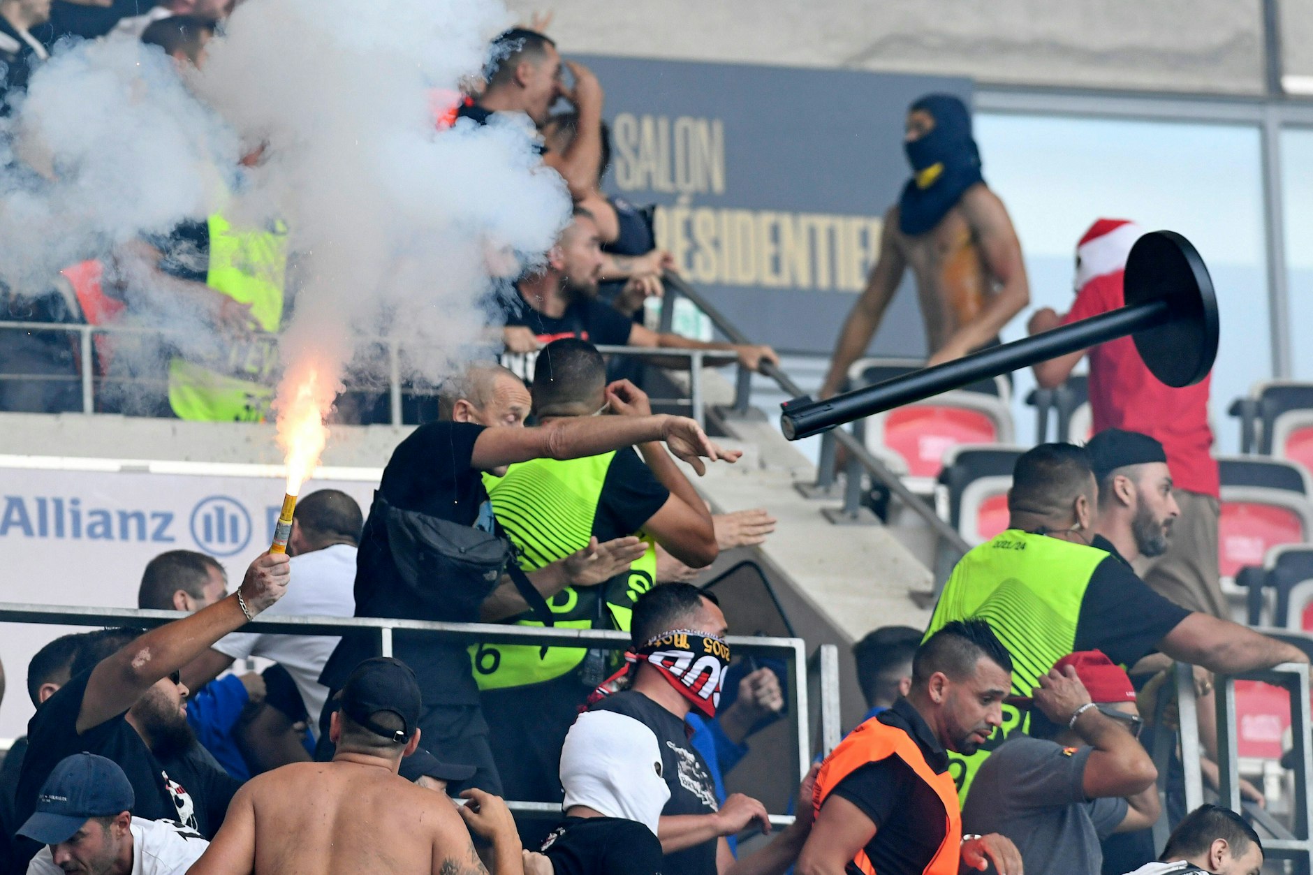 Bei den Gewaltexzessen in Nizza wurden mehrere Menschen teils schwerer verletzt.&nbsp;