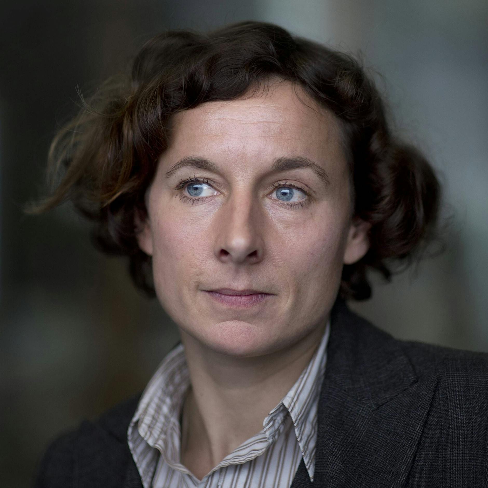 Schriftstellerin Juli Zeh steht zur Unterschrift unterm Offenen Brief an Olaf Scholz