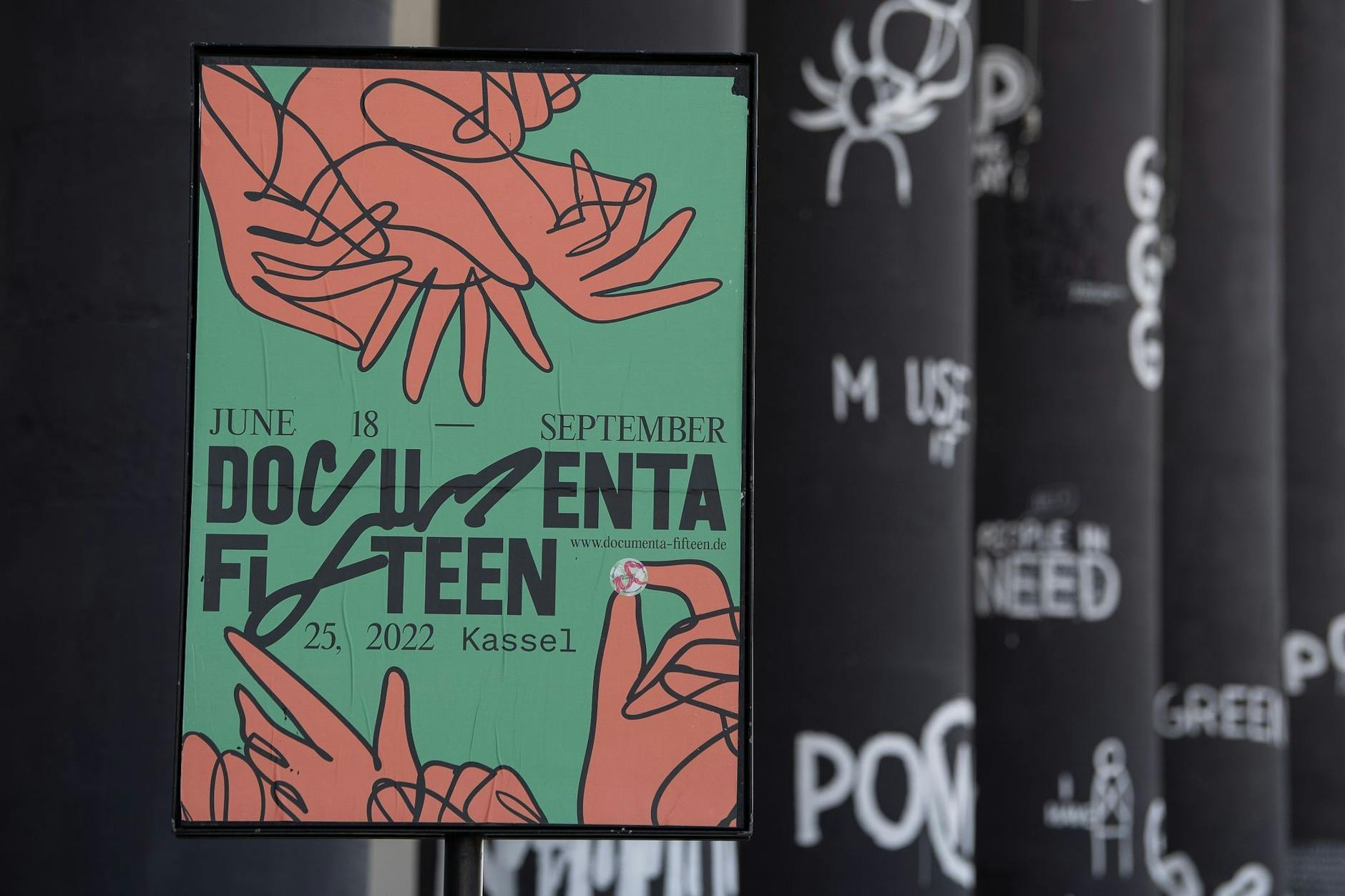 Im Eingangsbereich der Kunsthalle Fridericianum