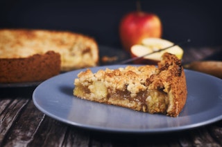 Leckeres Rezept wie von Oma: Apfelkuchen mit knusprigen Streuseln – saftig, lecker und perfekt für den Herbst!