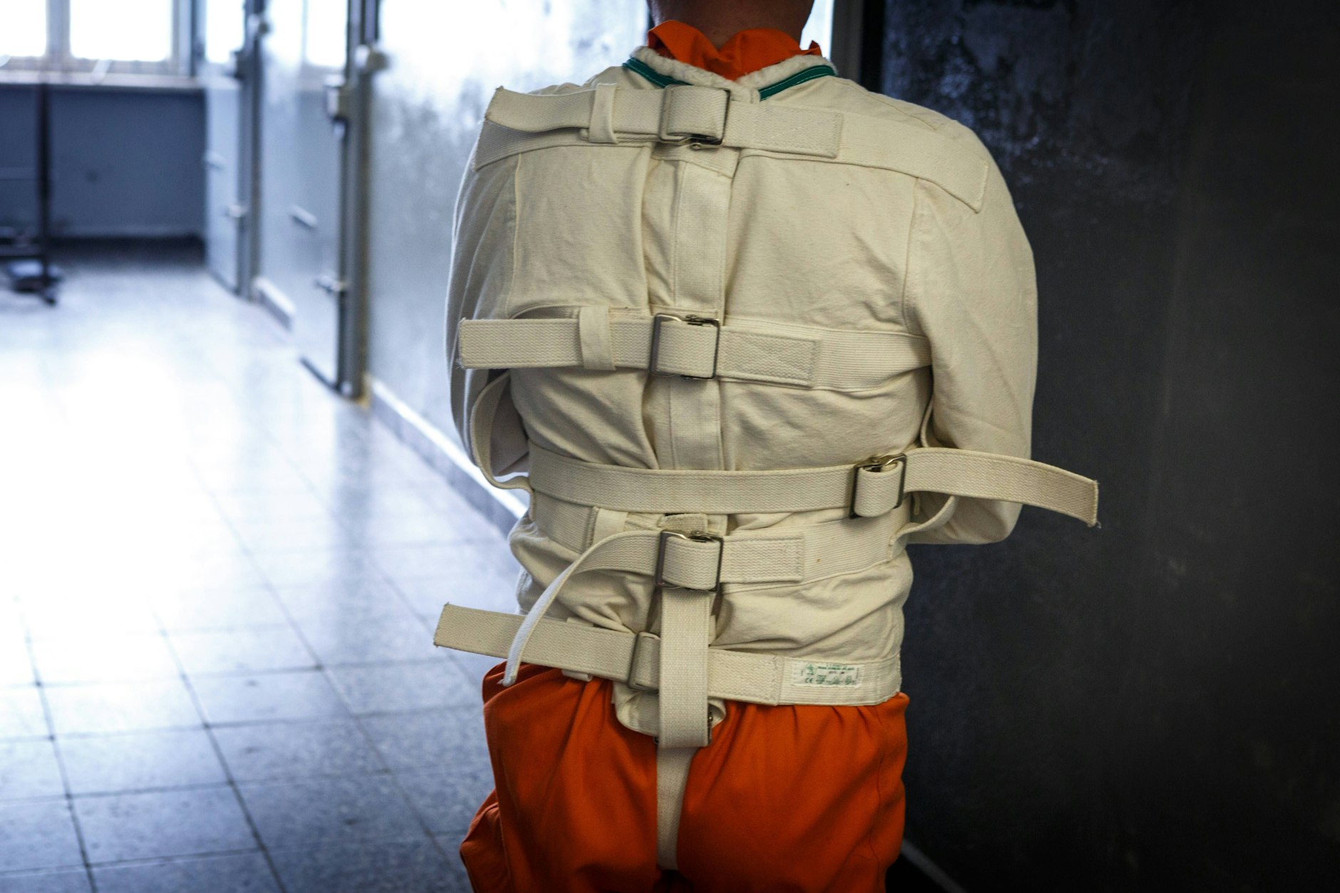 Die Schuldenbremse erinnert Fabio De Masi an eine Zwangsjacke.