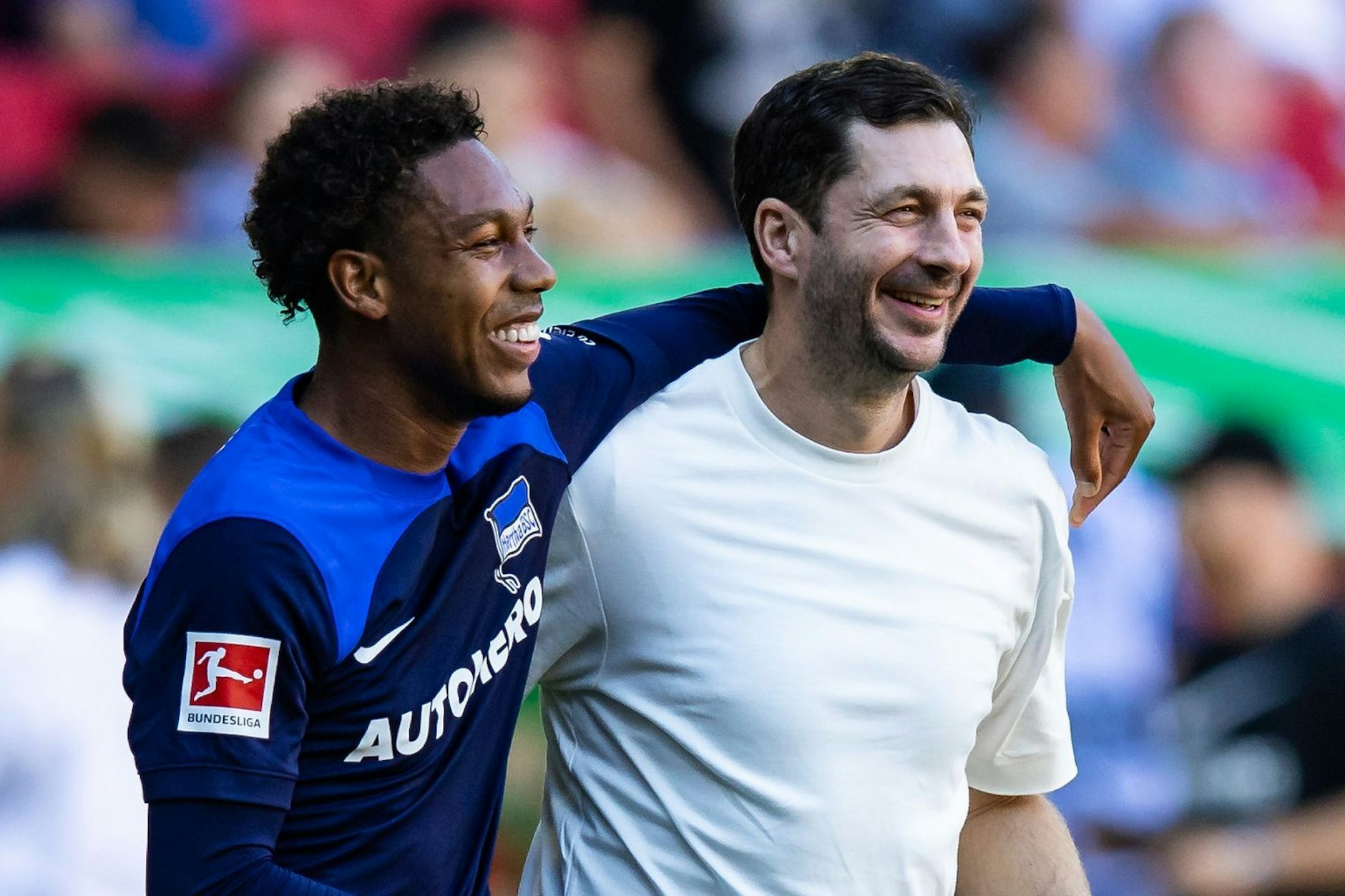 Wollen schon bald wieder gemeinsam lachen: Herthas an Hodenkrebs erkrankter Jean-Paul Boëtius und Trainer Sandro Schwarz.