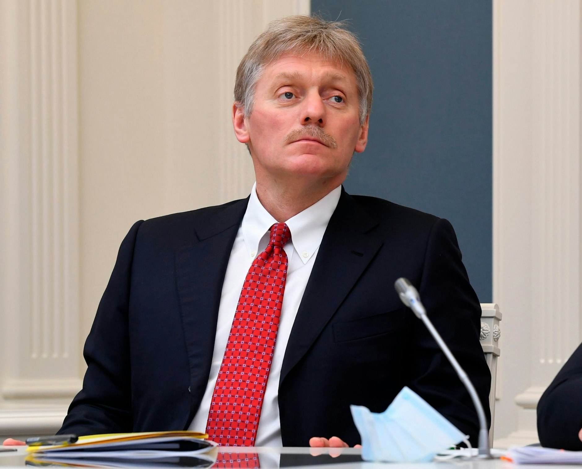 ARCHIV - Der Sohn von Kremlsprecher Dmitri Peskow ist in einem Telefonat als Drückeberger entlarvt worden.  mlin/AP/dpa