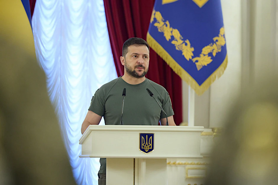 Der ukrainische Präsident Wolodymyr Selenskyj hält eine Rede.&nbsp;