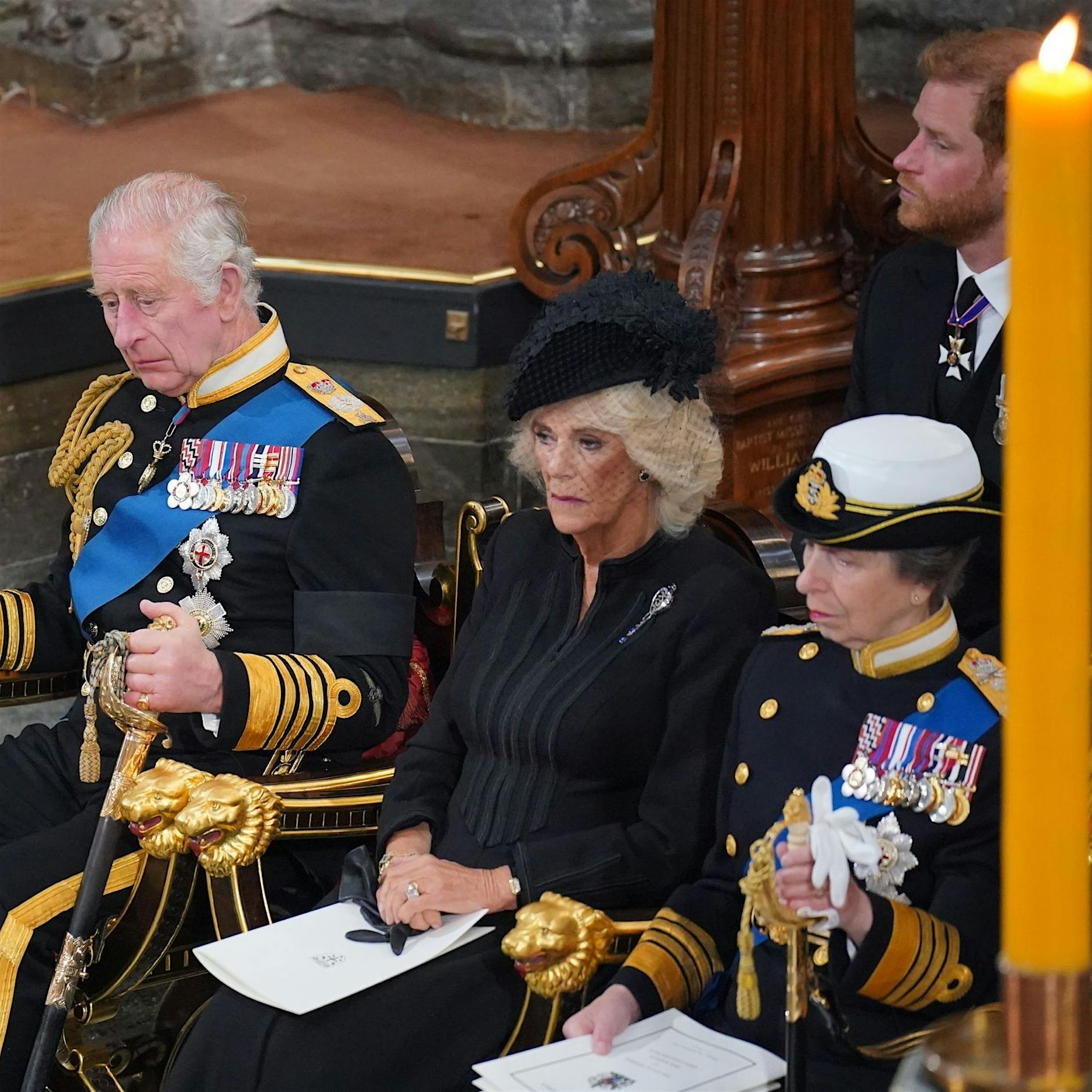 Abschied von der Queen - König Charles sichtlich gerührt