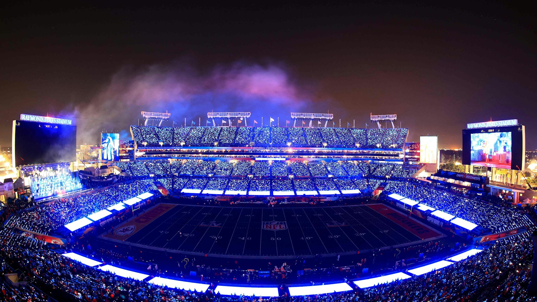 Der „Super Bowl“ gilt als größtes Sport-Event des Jahres. Die Halbzeit-Show ist legendär. 2023 wird Rihanna auf der Bühne stehen.