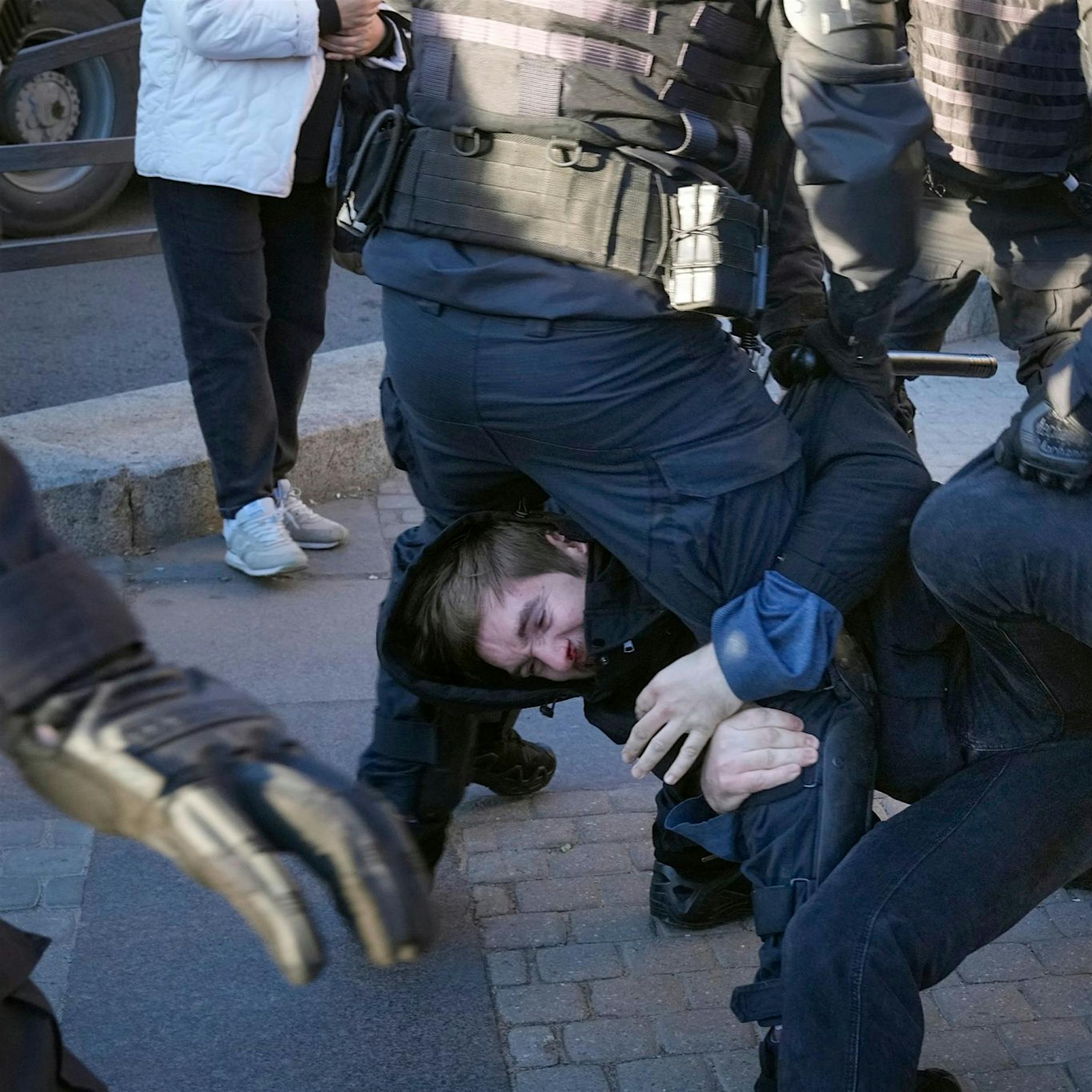 Russland: Berichte über Warnschüsse bei Anti-Kriegs-Protest