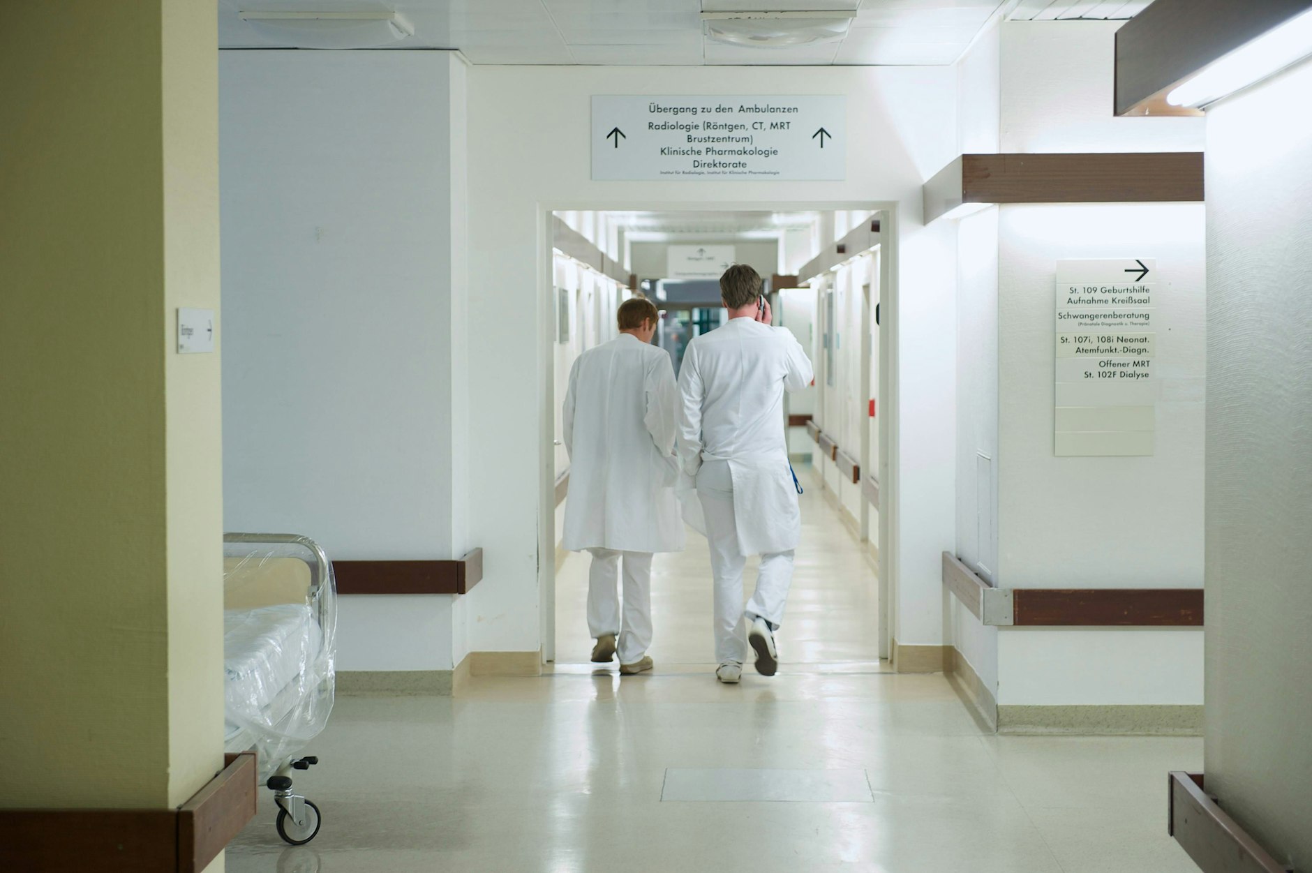 StreikHammer an der Berliner Charité! 2700 Ärztinnen und Ärzte legen