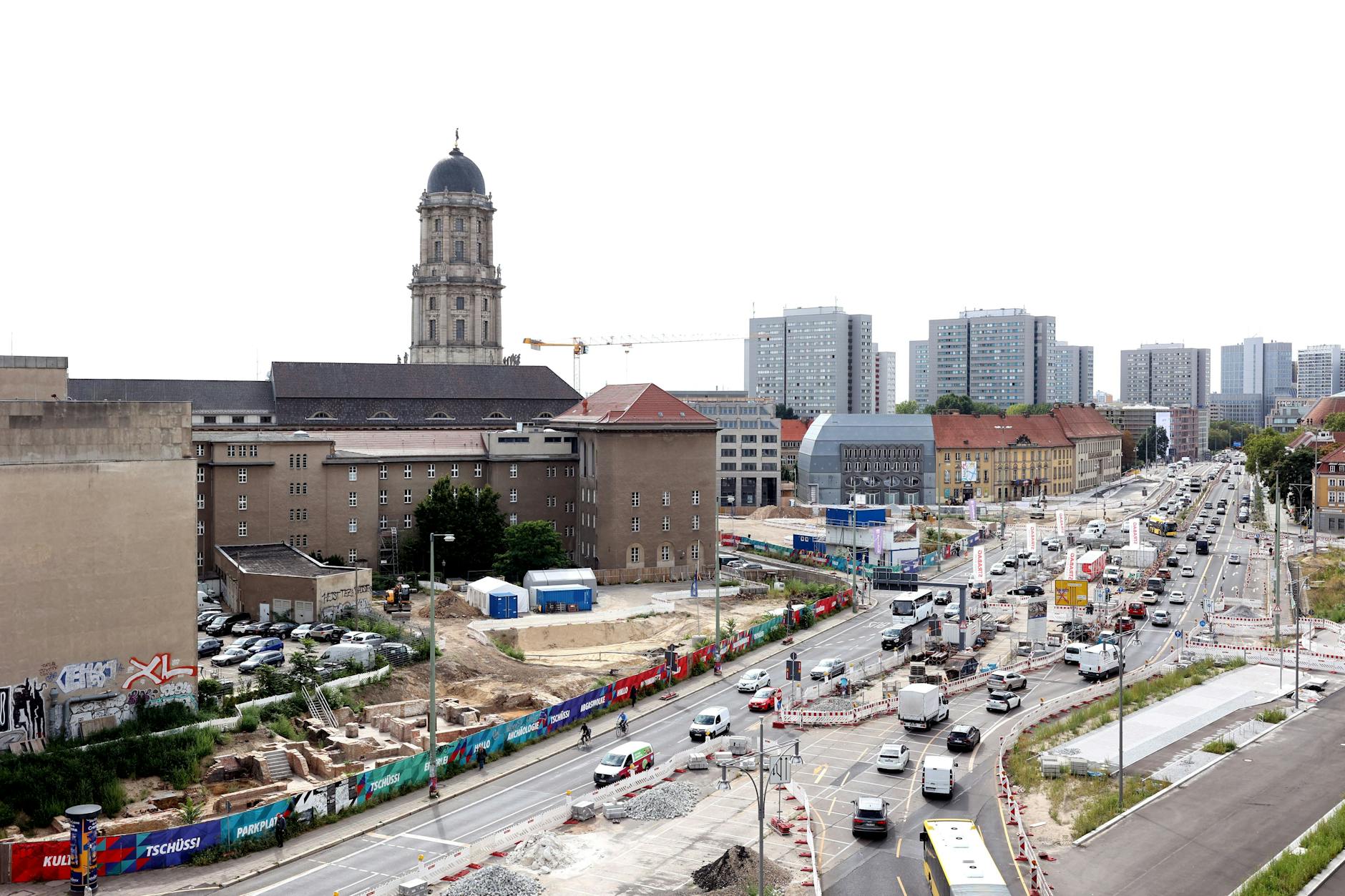Blick auf den Molkenmarkt. Die breite Straße soll zurückgebaut und verlegt werden, auf den freien Flächen ein neues Quartier mit preiswerten Wohnungen entstehen.