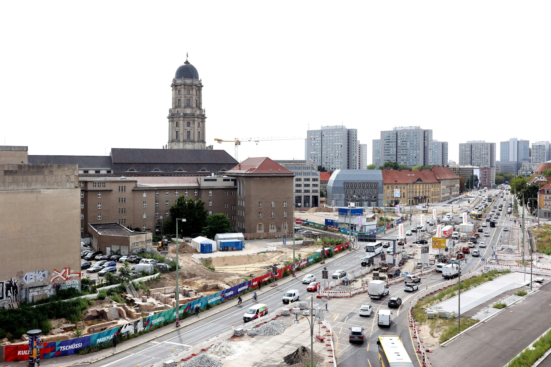 Blick auf den Molkenmarkt. Die breite Straße soll zurückgebaut und verlegt werden, auf den freien Flächen ein neues Quartier mit preiswerten Wohnungen entstehen.