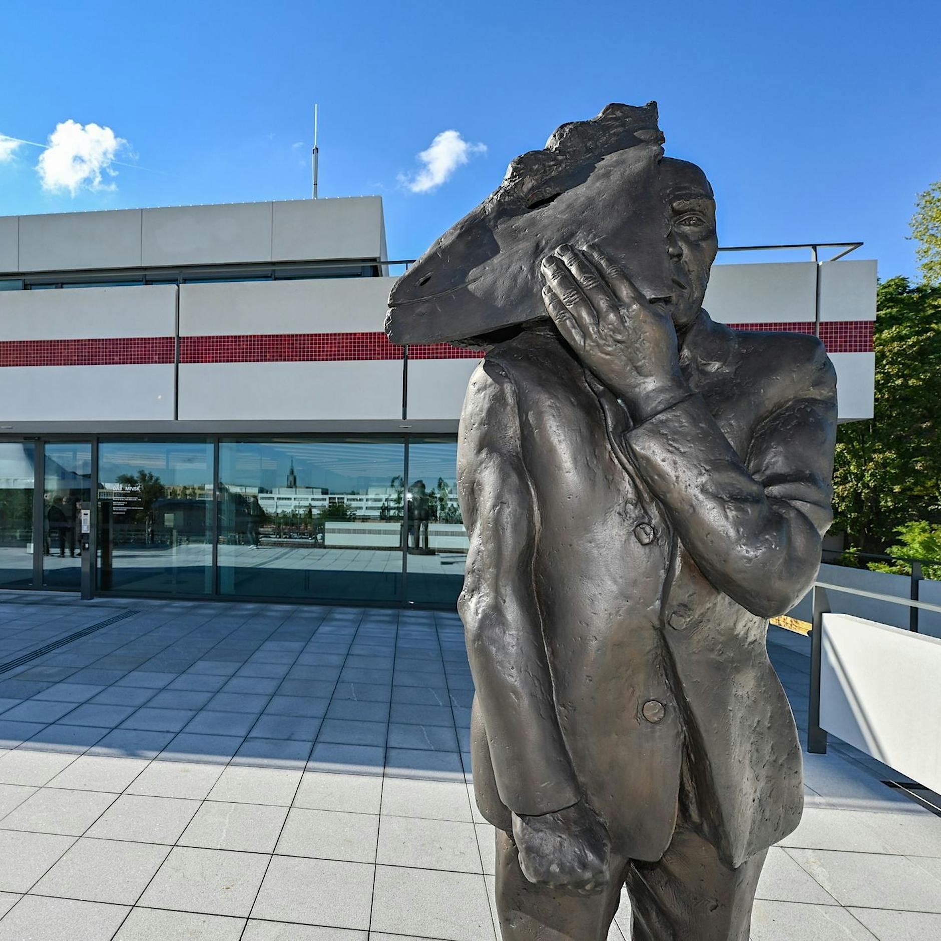 Jenseits von Geschichtsverklärung und DDR-Folklore: Das Kunsthaus Minsk