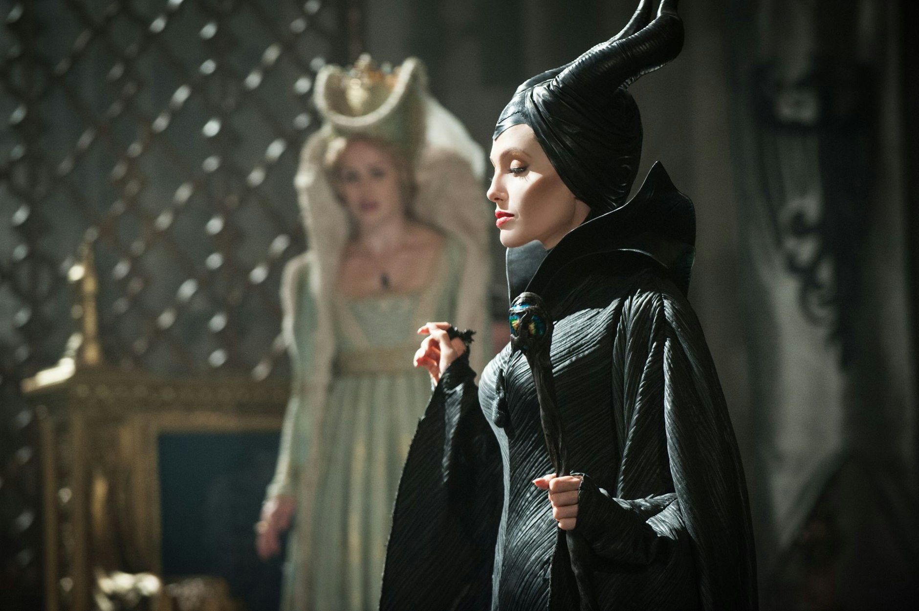 HANDOUT - Maleficent (Angelina Jolie) in einer Szene des Fantasyfilms «Maleficent - Die dunkle Fee». a