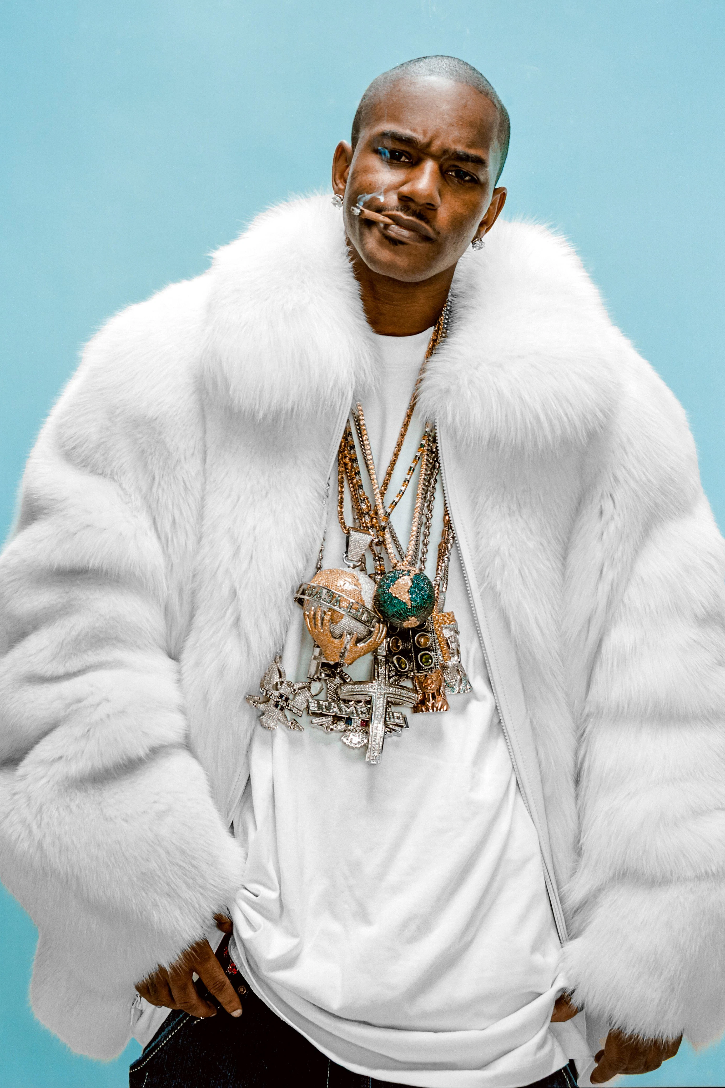 Heavy Metal: Rapper Cam’ron trägt gleich die ganze Welt um den Hals.