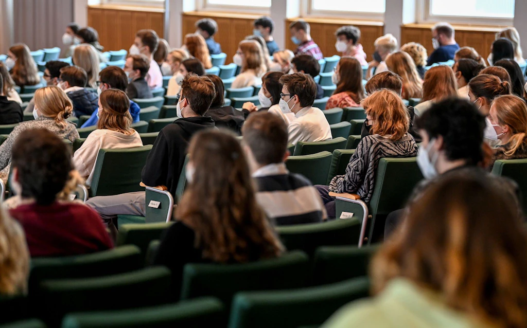 Wie sich Hochschulen um ukrainische Studenten kümmern