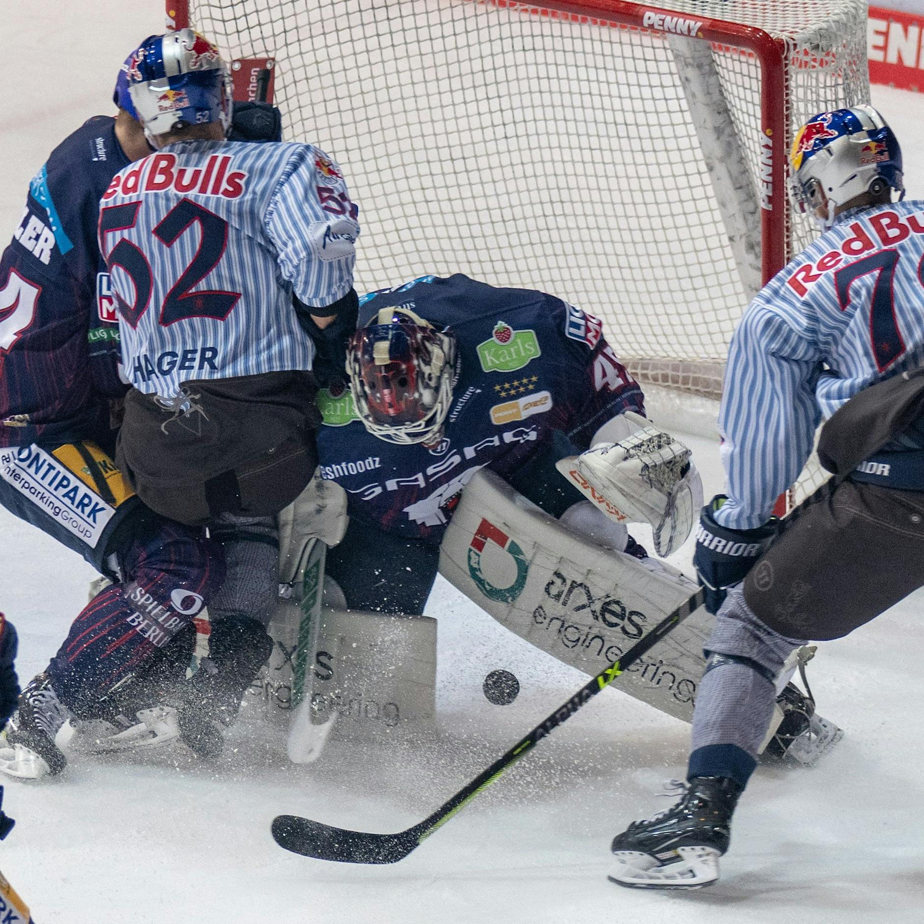 DEL-Spitzenspiel: Eisbären Berlin kassieren herbe Klatsche beim Vizemeister