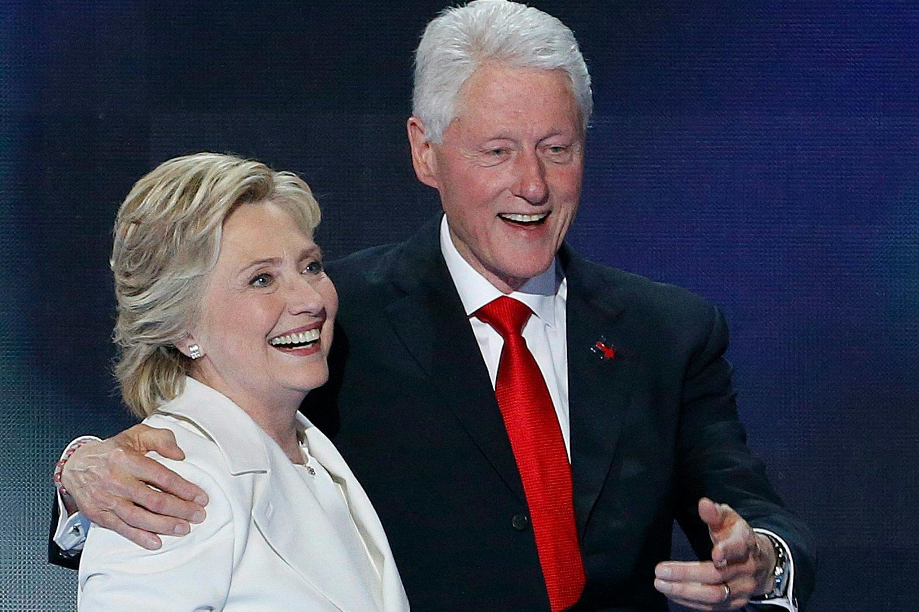 Hillary Clinton, damals demokratische Präsidentschaftskandidatin der USA, und Ehemann Bill Clinton, ehemaliger Präsident der USA.