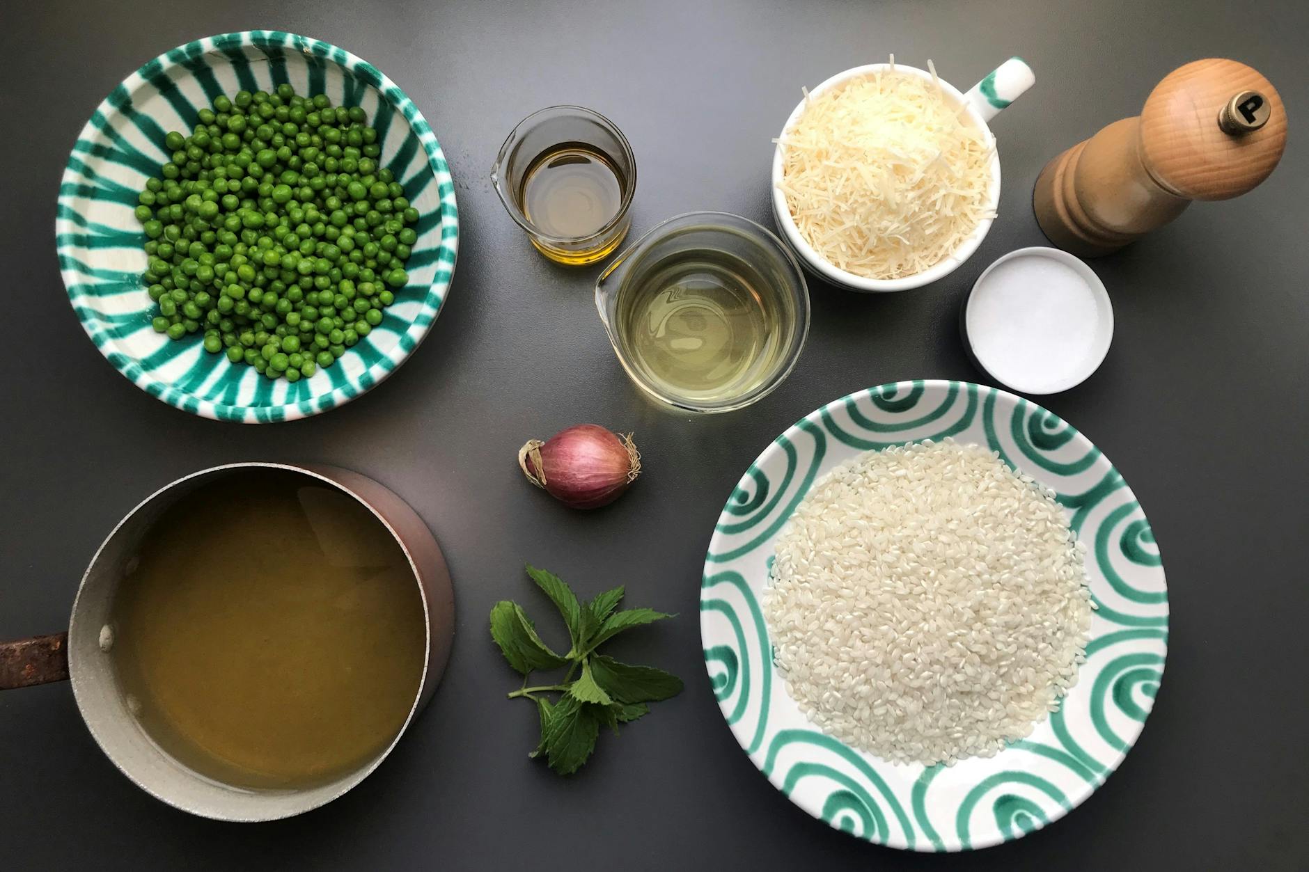 Risotto ist vor allem ein Gericht für den Winter und für zu Hause. Denn selbst gemacht schmeckt dieser Klassiker am besten.