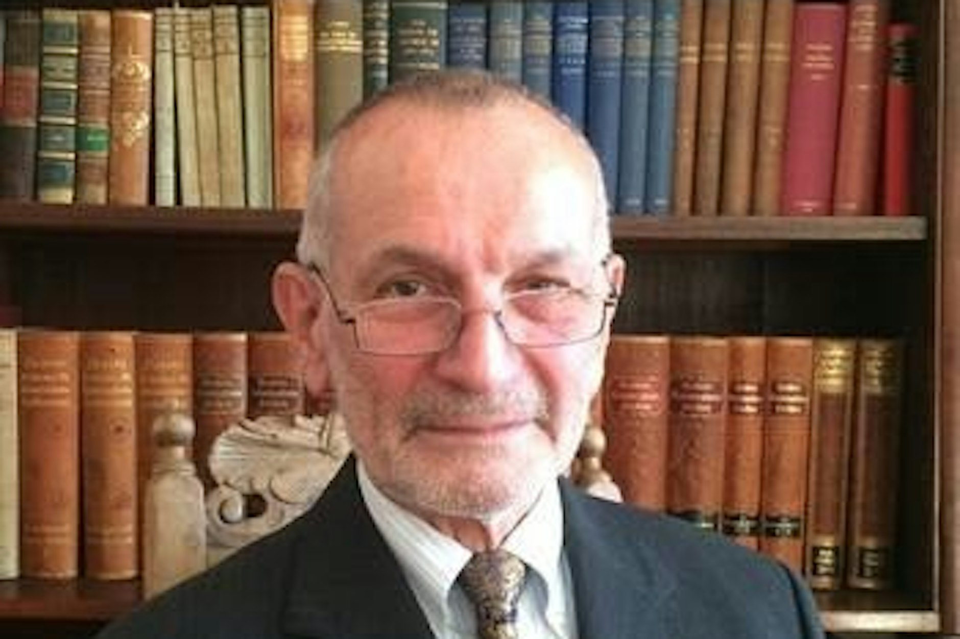 Universitätsprofessor Dr. iur. Christian Pestalozza.