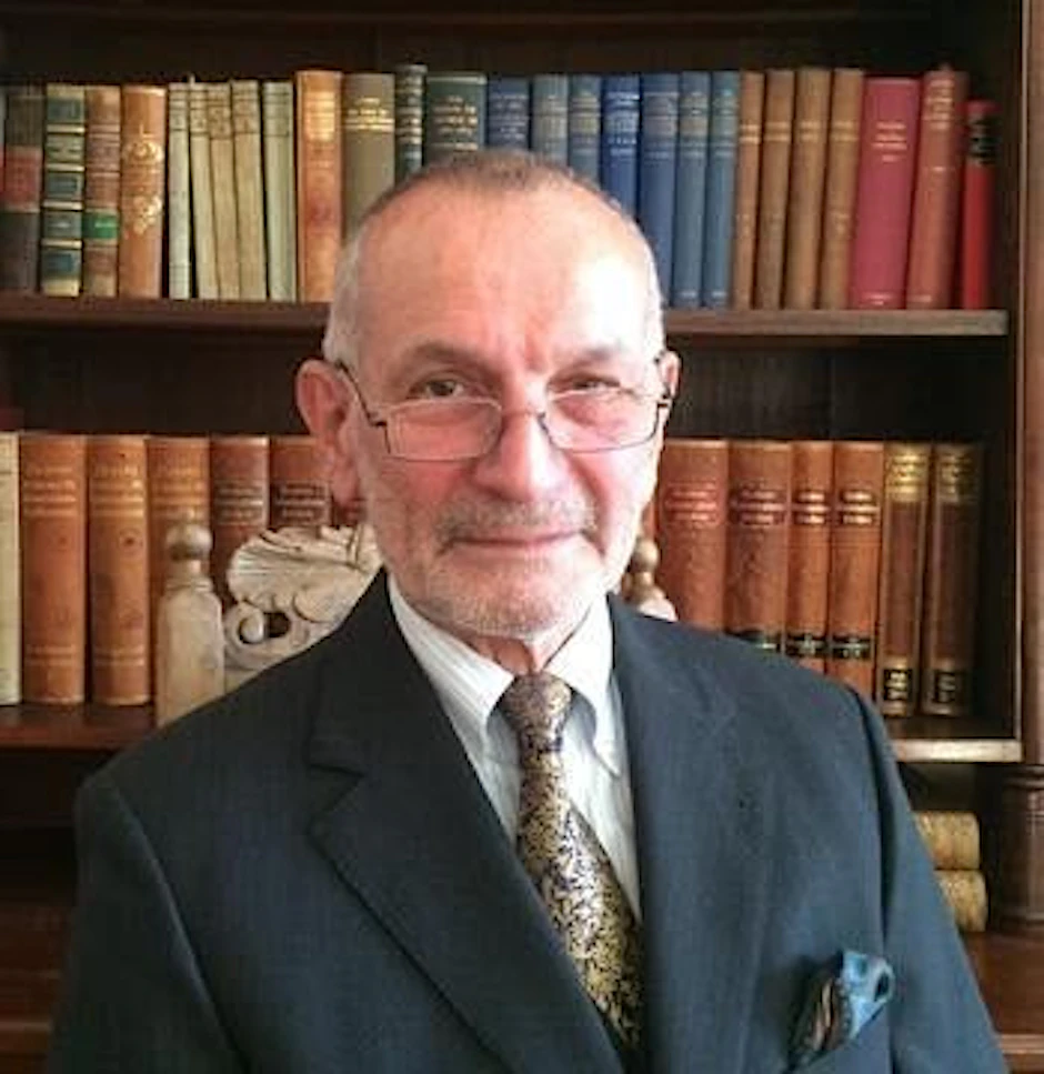 Universitätsprofessor Dr. iur. Christian Pestalozza.