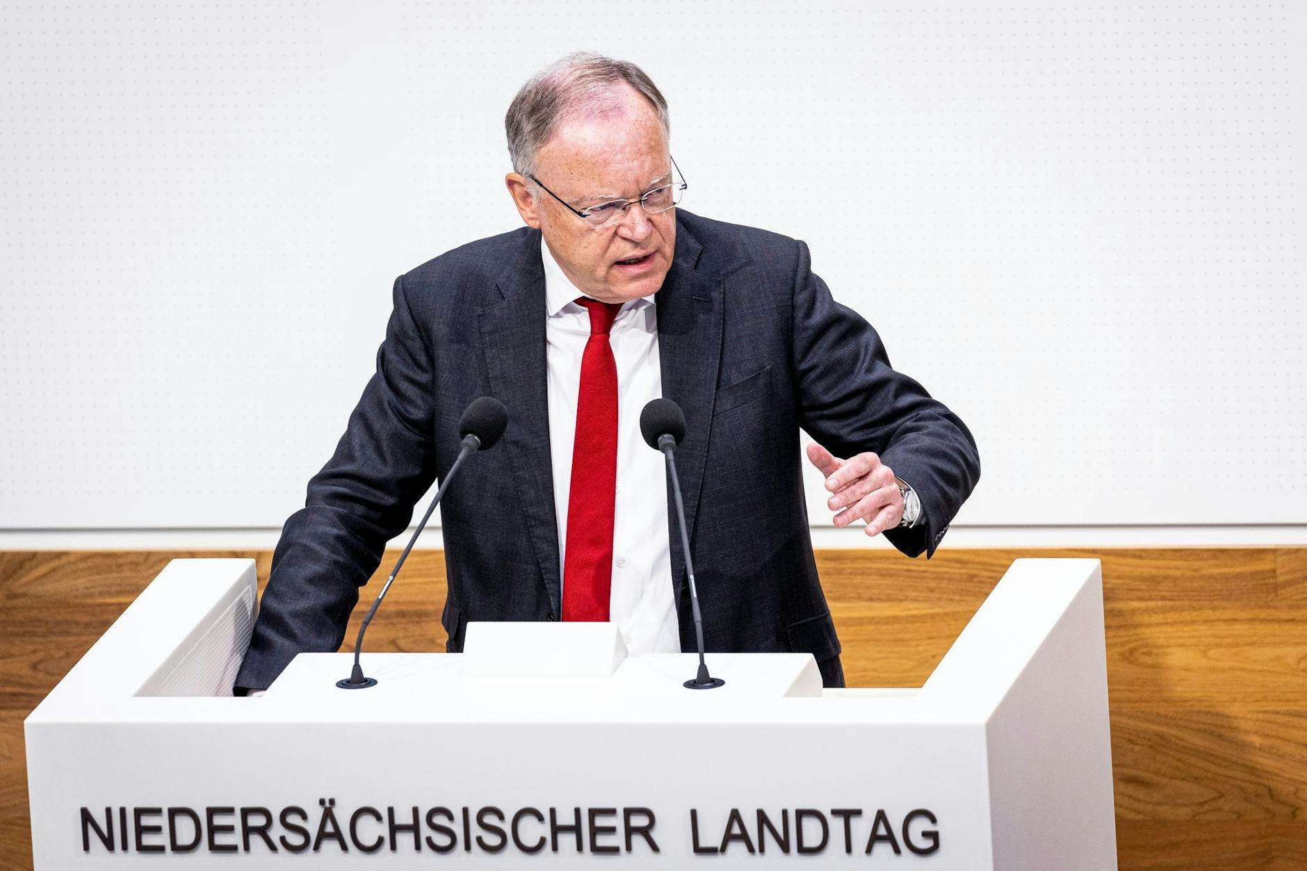 Die niedersächsische SPD um Ministerpräsident Stephan Weil steuert auf eine Wiederwahl zu.