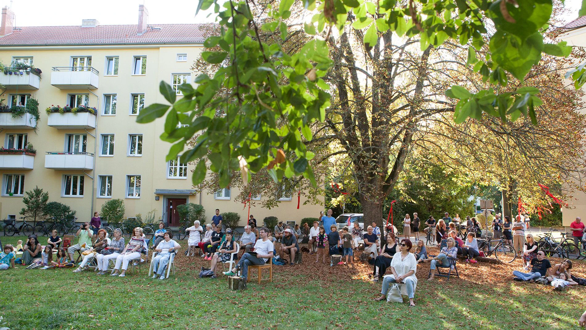 Die Bürgerinitiative Grüner Kiez Pankow wehrt sich mit Konzerten und Aktionen gegen Verdichtung.