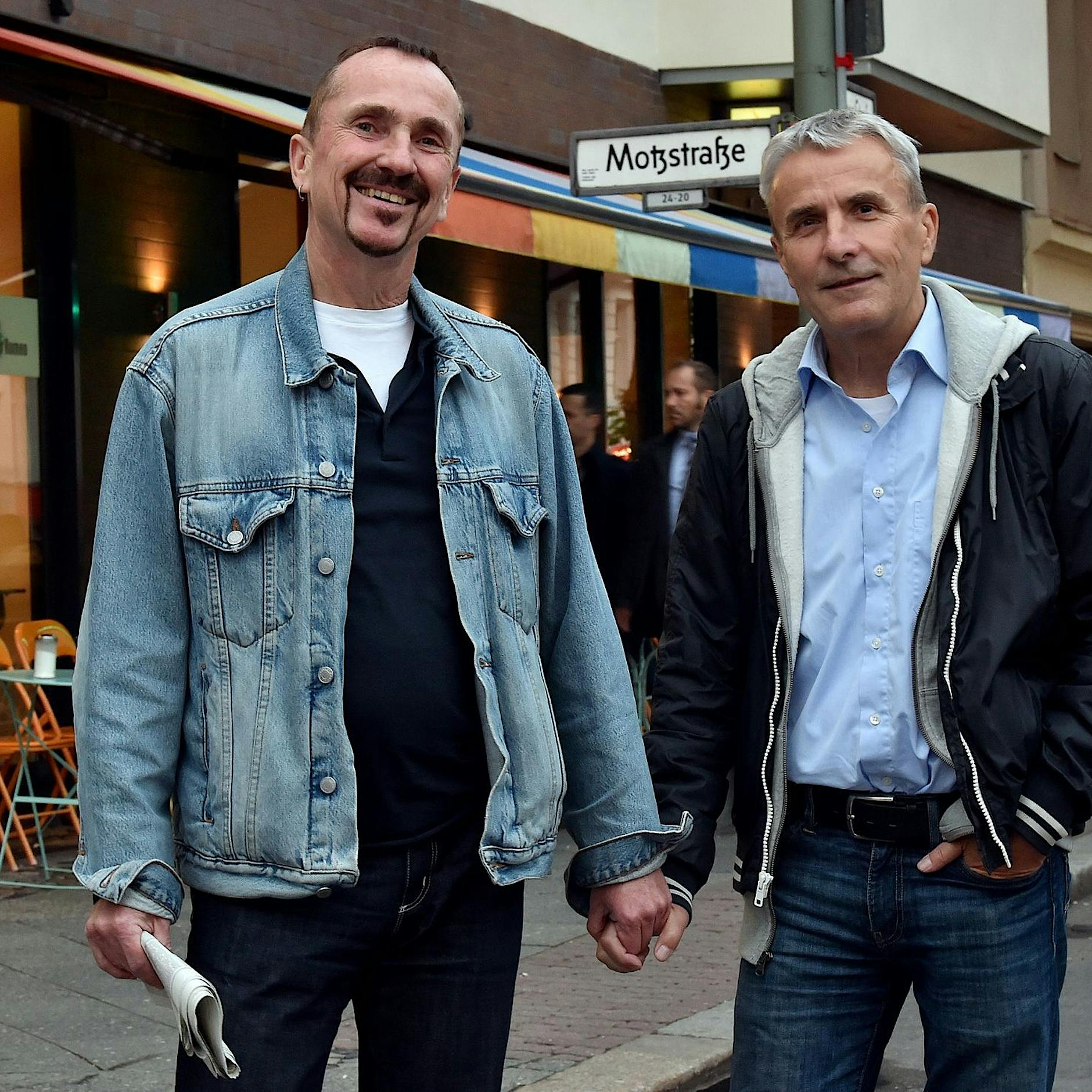 Fünf Jahre Ehe für alle: Pionier-Paar glücklich verheiratet