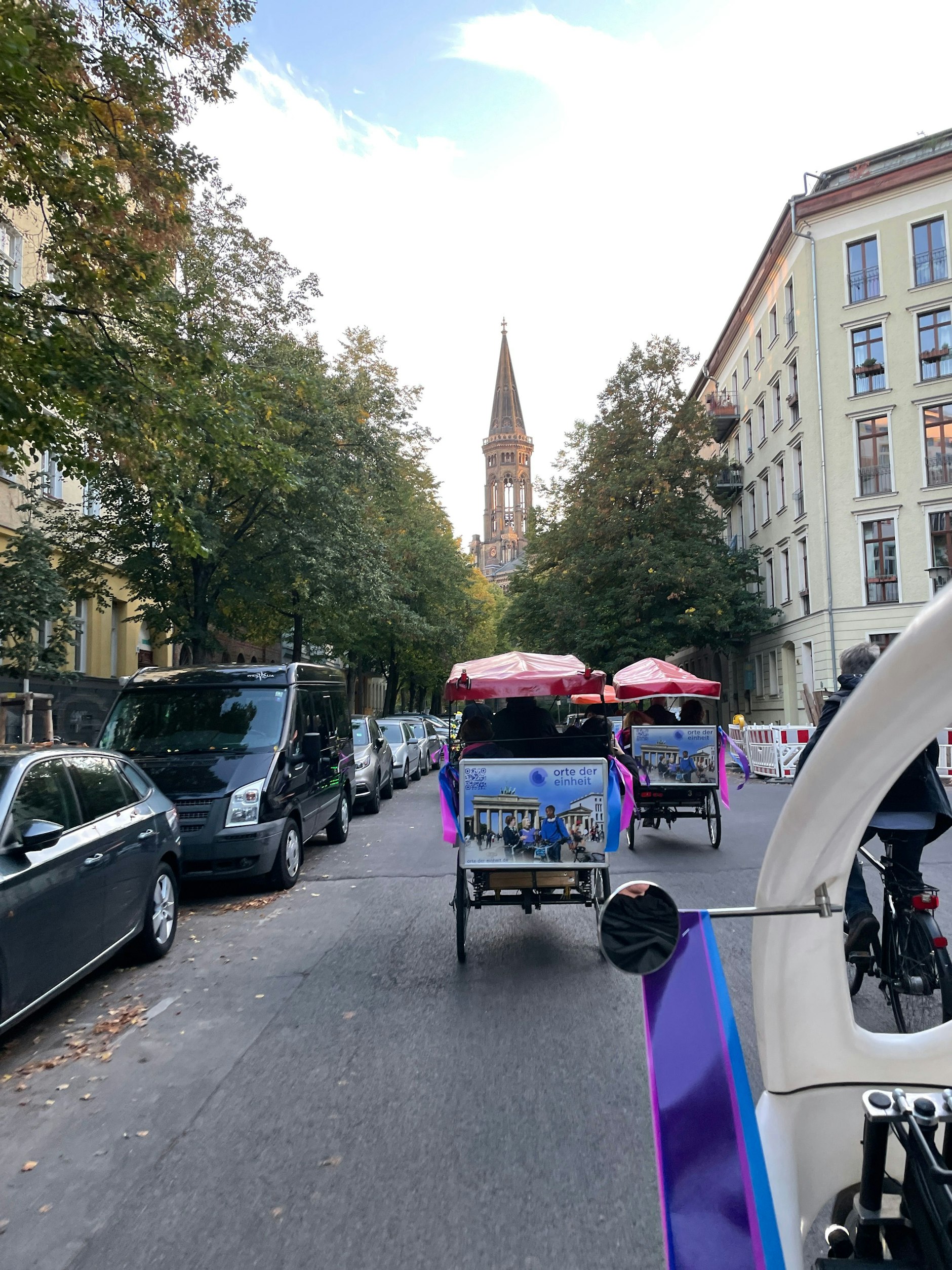 Mit Rikschas zur Zionskirche: Hier trafen sich DDR-Regimekritiker.