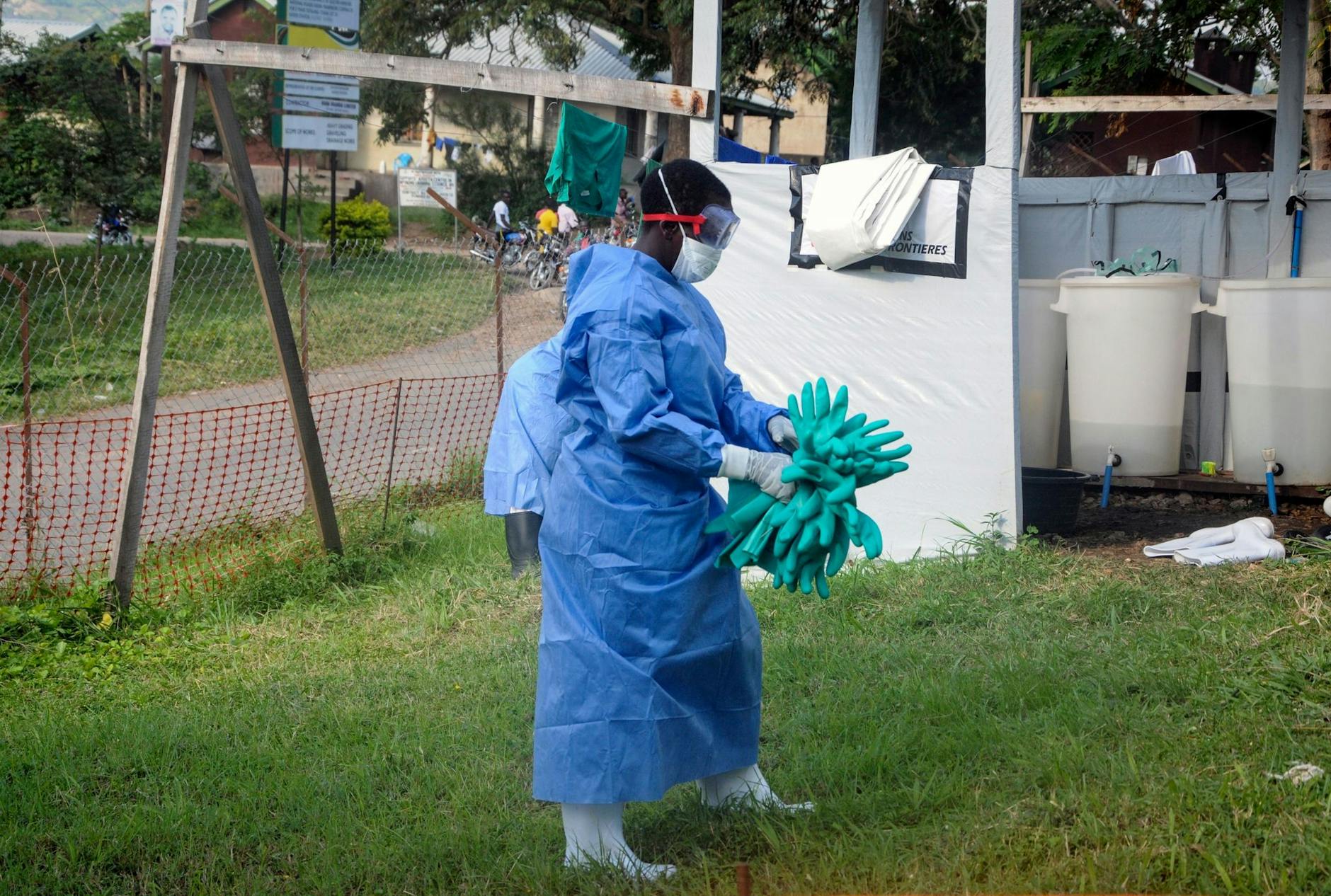 ARCHIV - In Uganda sind nach Angaben des Gesundheitsministeriums mehrere Menschen an Ebola gestorben.