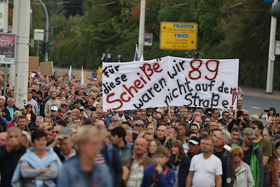 Sachsen, September 2022: ideologische Vorgartenpflege.