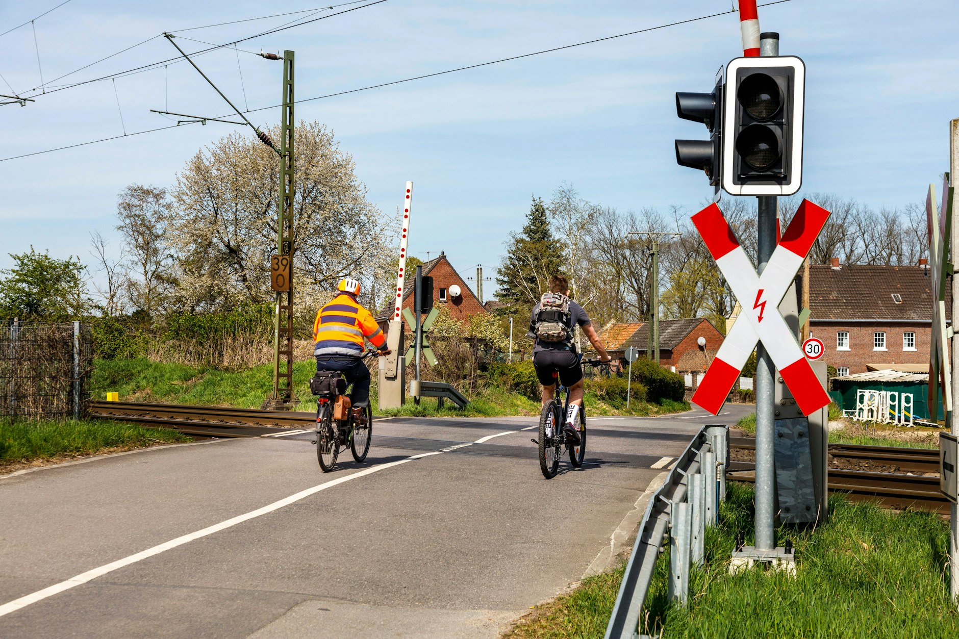 Der Mann war gegen eine Schranke gefahren und gestürzt. Er klagt nun gegen die Stadt Ribnitz-Damgarten (Symbolbild).