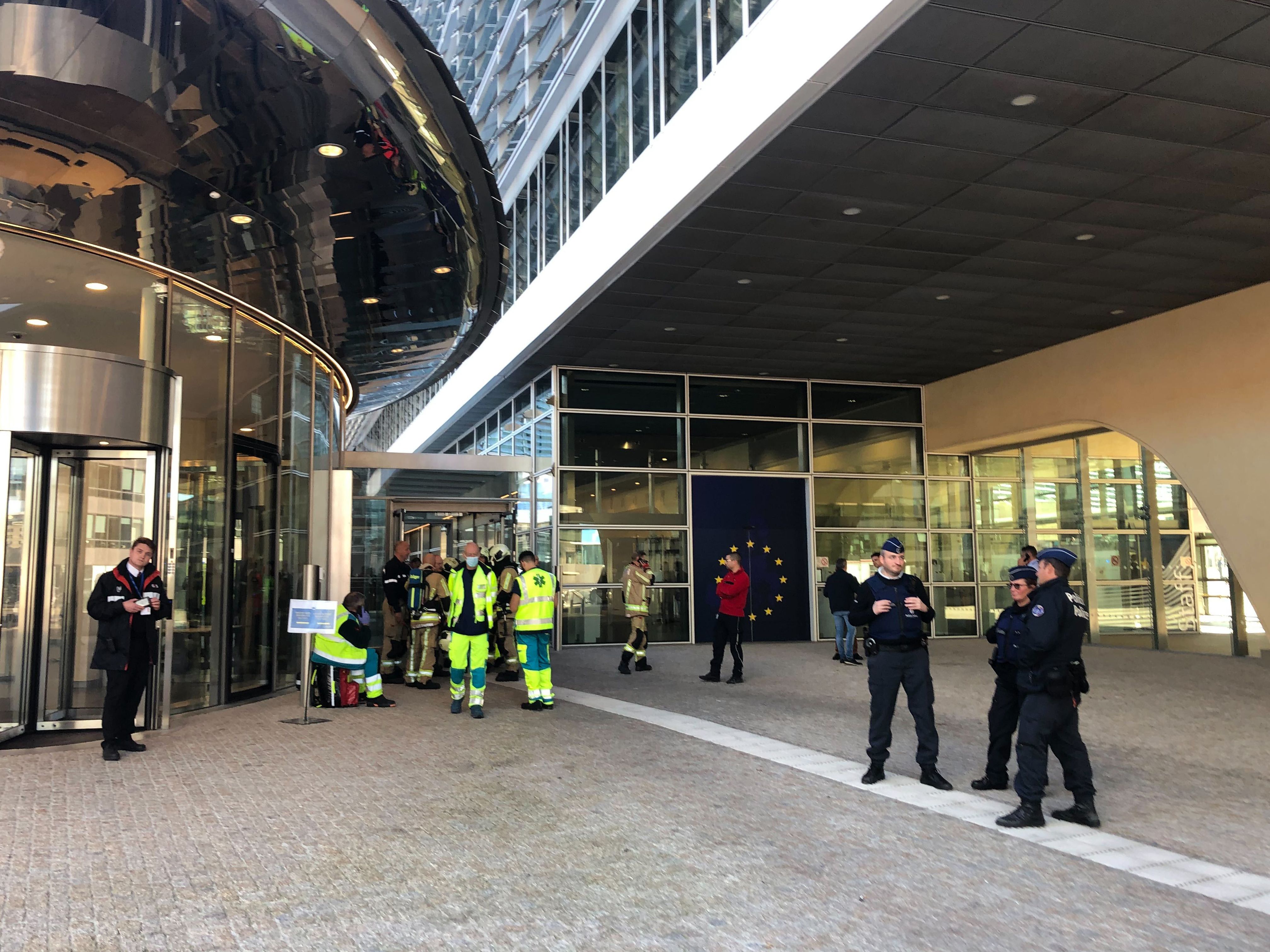 Image - Brüssel: Feuerwehr räumt Stockwerk von EU-Chefin Ursula von der Leyen