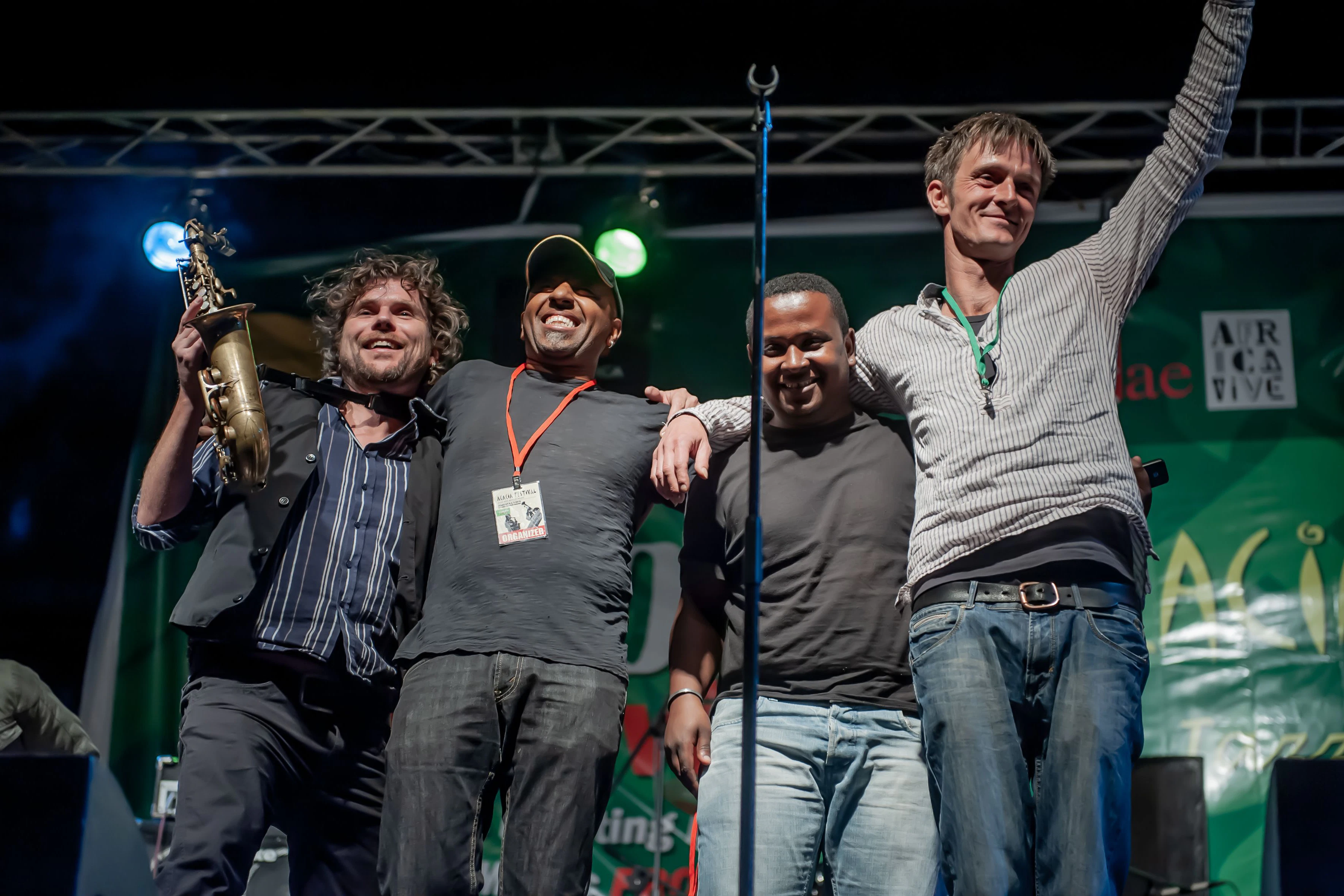 Ethio-Jazz Stars: Jörg Pfeil (rechts) ist Mitgründer und Gitarrist von Jazzmaris, der Deutsch-Äthiopischen Band.