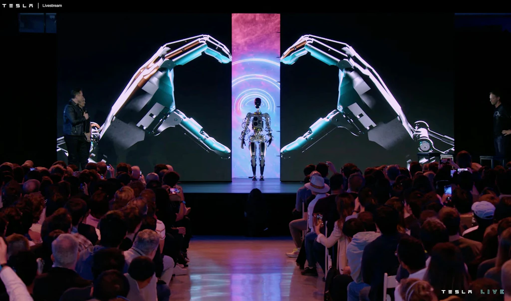 Elon Musk stellt Teslas ersten humanoiden Roboter vor