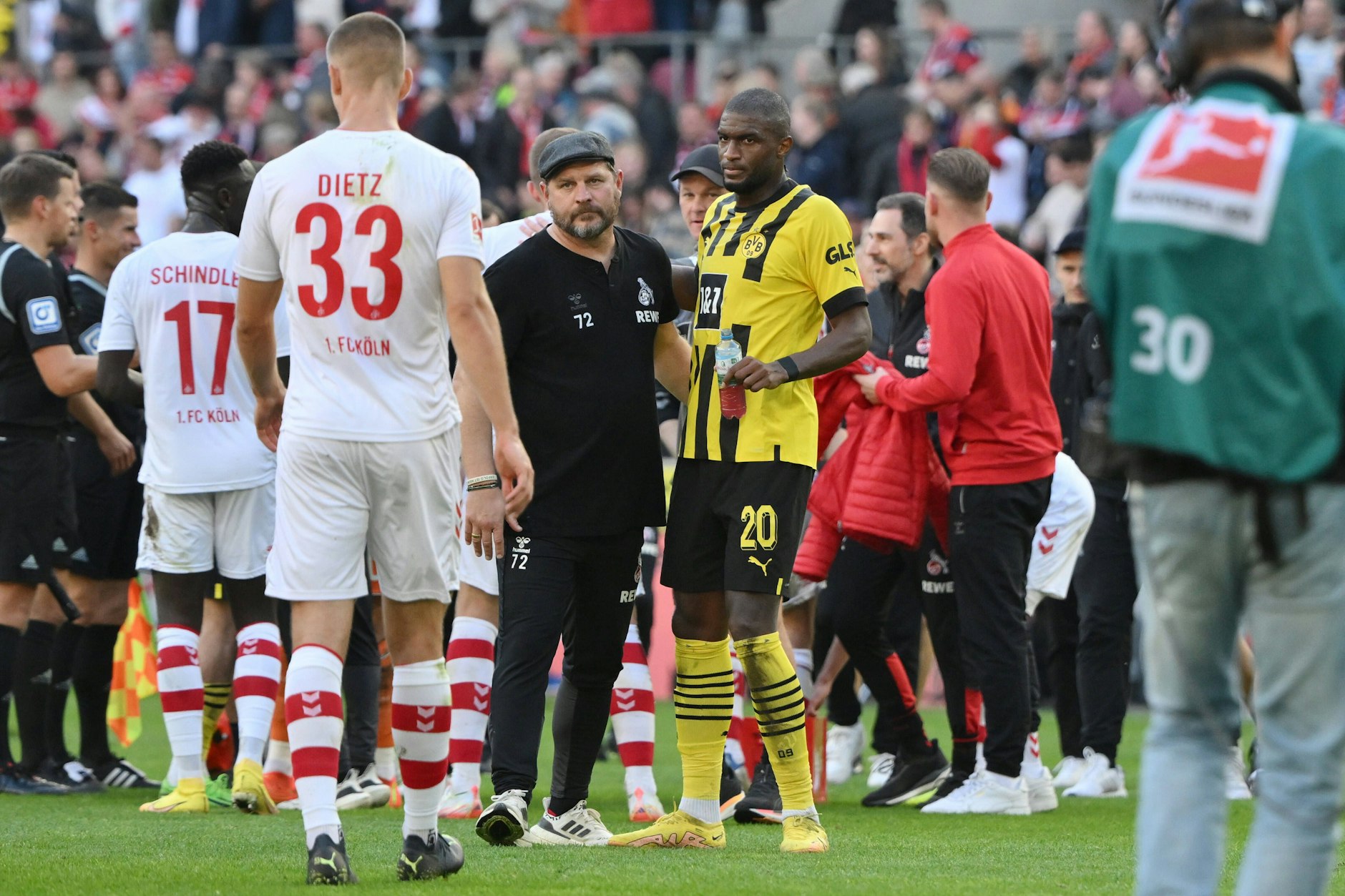 Köln-Trainer Steffen Baumgart baute nach dem Spiel BVB-Angreifer Anthony Modeste auf. Der Ex-Kölner hat bei den Dortmund Fans keinen leichten Stand. 
