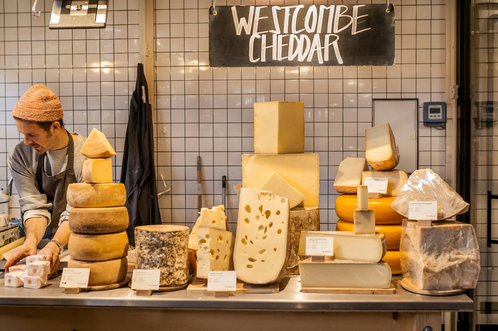 Für viele Berliner die erste Käseanlaufstelle in der Stadt: Alte Milch in der Markthalle Neun.