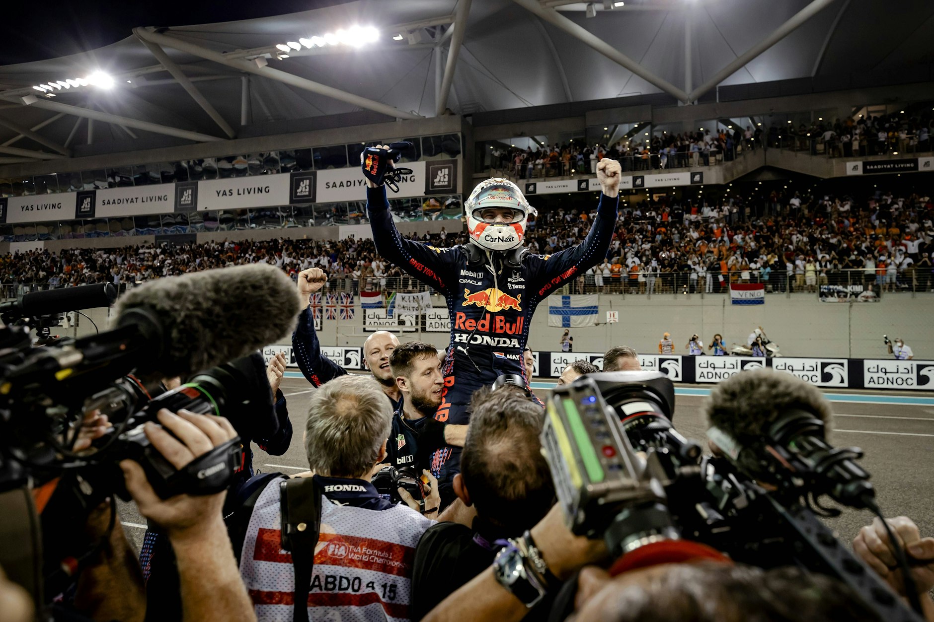 Red-Bull-Pilot Max Verstappen krönte sich in Abu Dhabi im Dezember erstmals zum Formel-1-Weltmeister. Nun droht ihm nachträglich Ärger.&nbsp;
