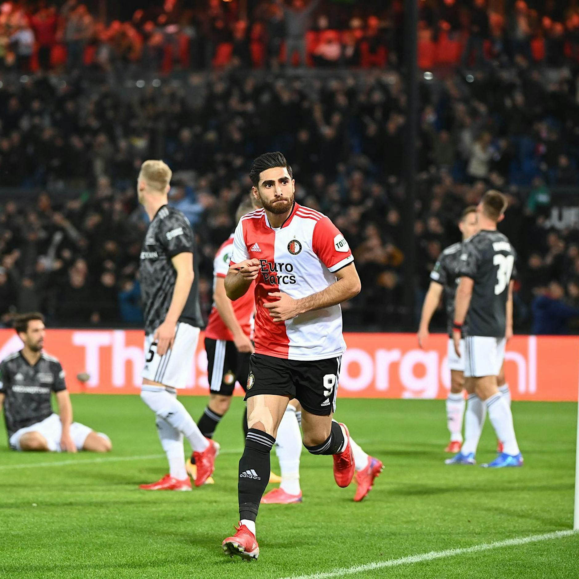 Iranische Nationalspieler „auf der Seite des Volkes“