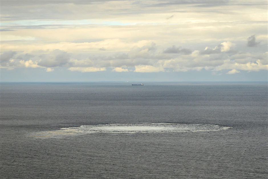 Bewegte Ostsee über einem der Nord-Stream-Gaslecks