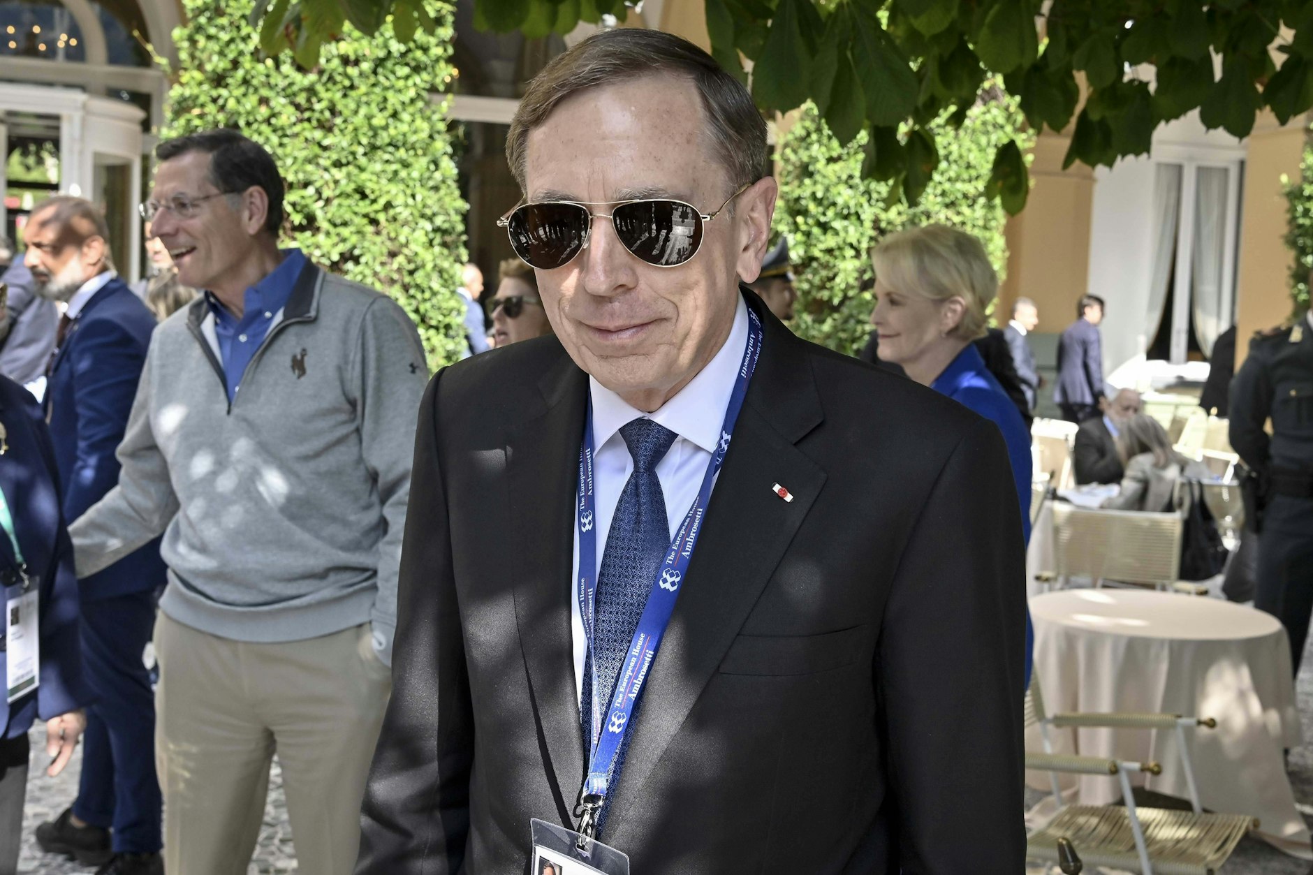 David Petraeus erwartet einen schweren Schlag der USA gegen russische Truppen, falls Russland eine Atombombe einsetzen sollte.