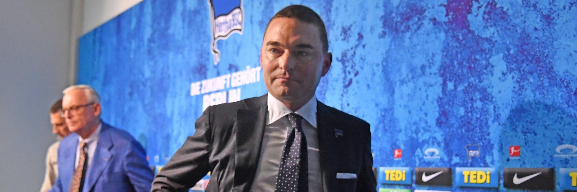 Hertha-Investor Lars Windhorst droht der Vereinsausschluss, sollten sich die Spionage-Vorwürfe bewahrheiten. 