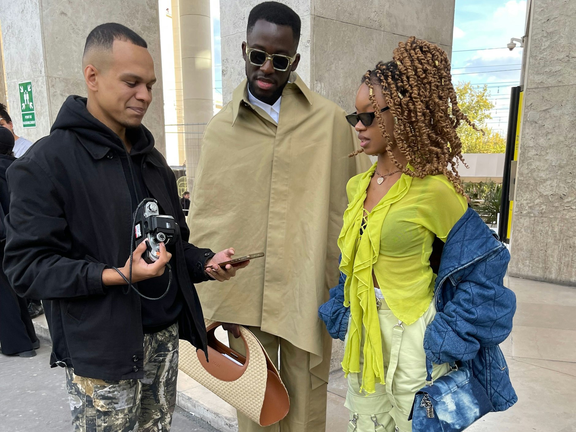 Nachdem das Bild gemacht ist, werden die Instagram-Daten der Fotografierten eingesammelt, um sie taggen zu können.